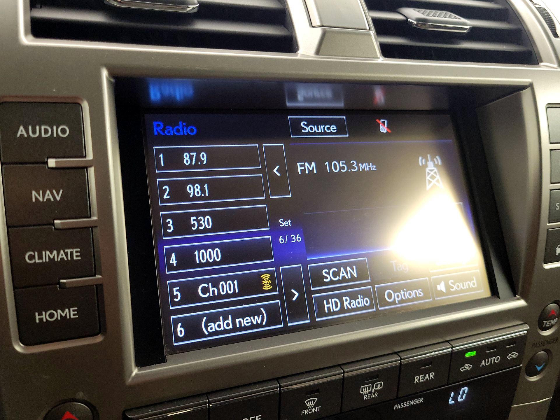 Thumbnail: 2016 Lexus GX - 16