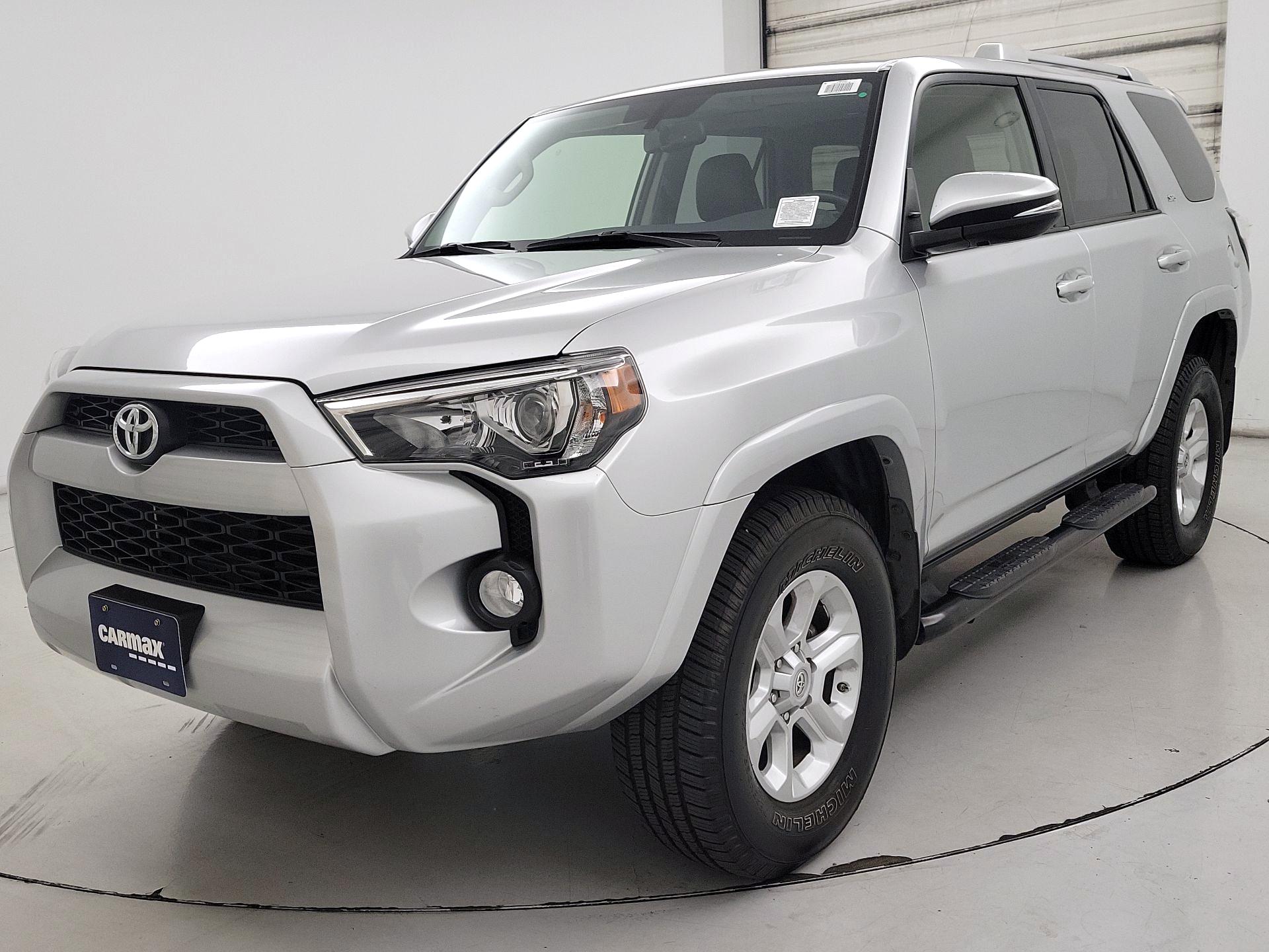 Thumbnail: 2018 Toyota 4Runner - 3