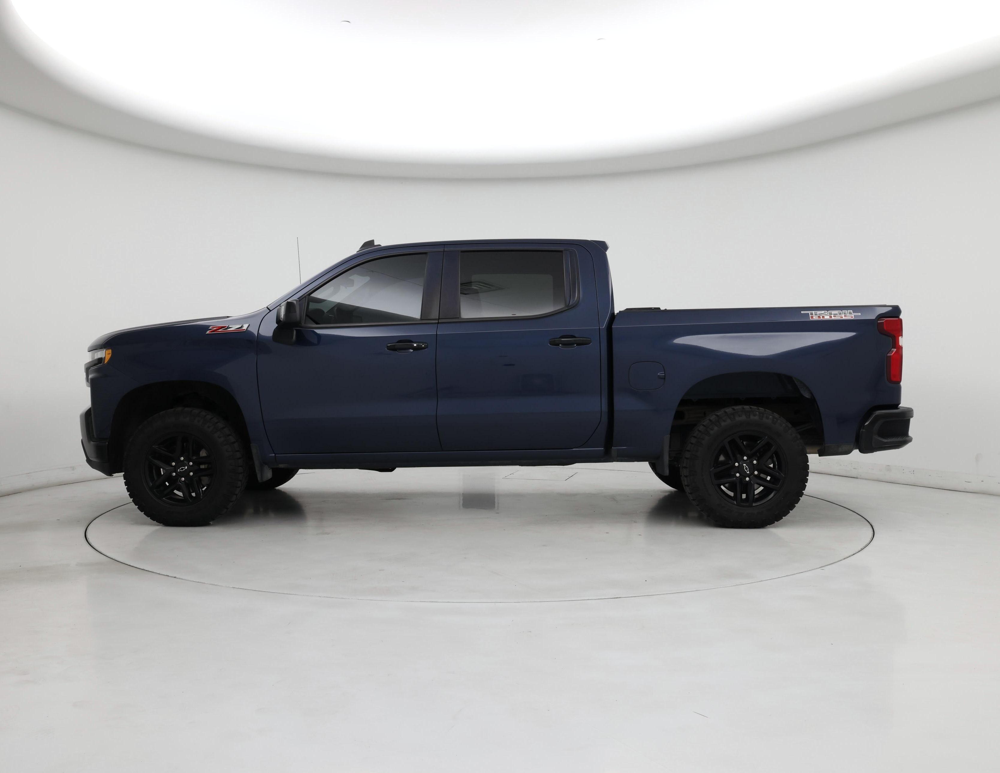 Thumbnail: 2020 Chevrolet Silverado 1500 - 3