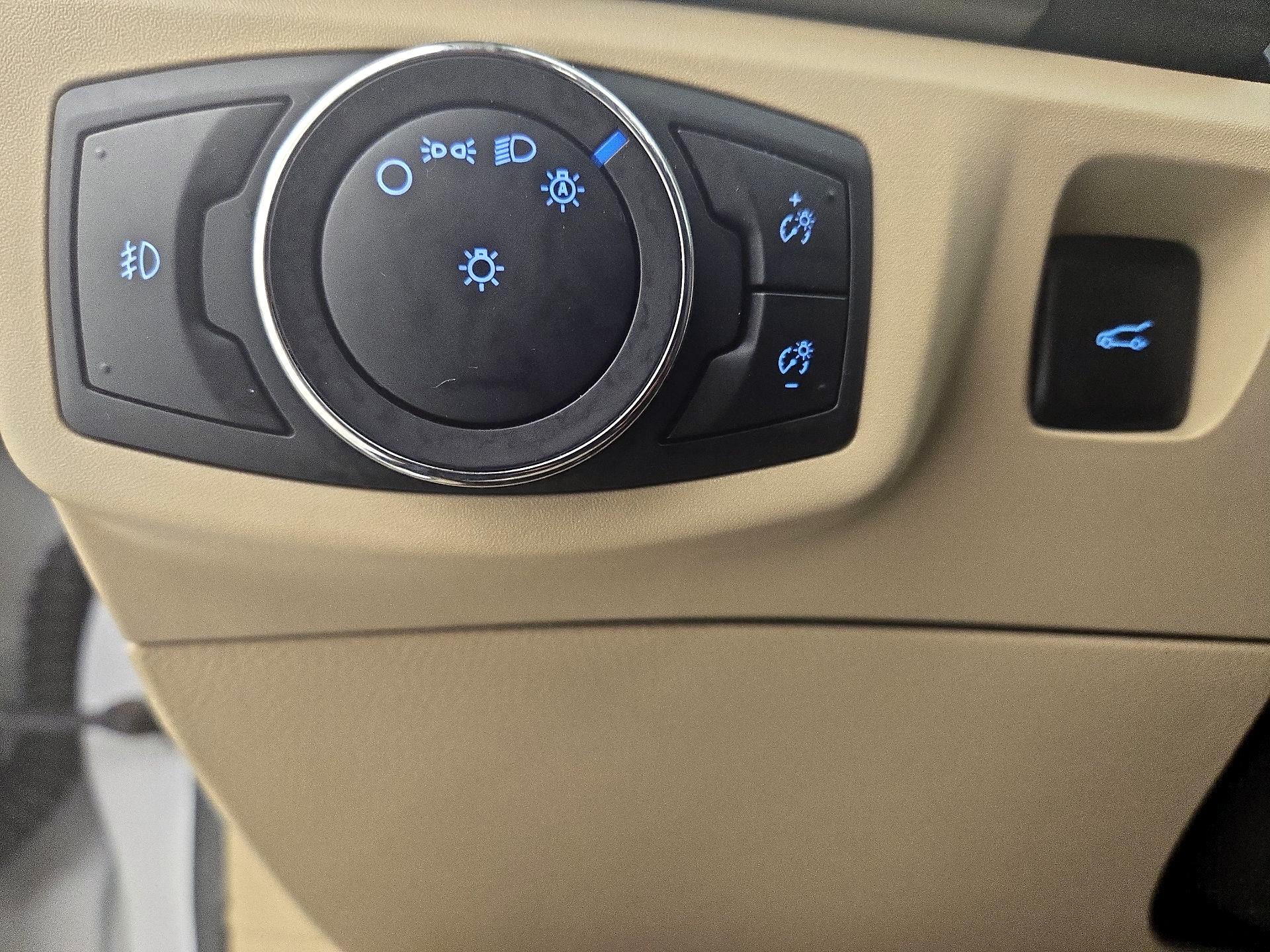 Thumbnail: 2015 Ford Fusion - 13