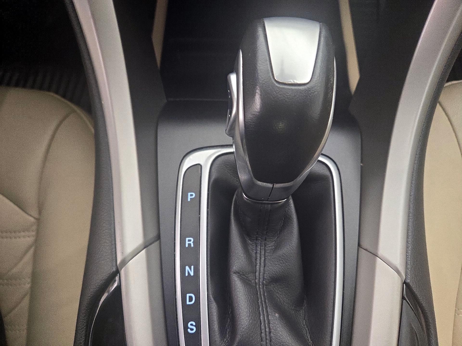 Thumbnail: 2015 Ford Fusion - 17