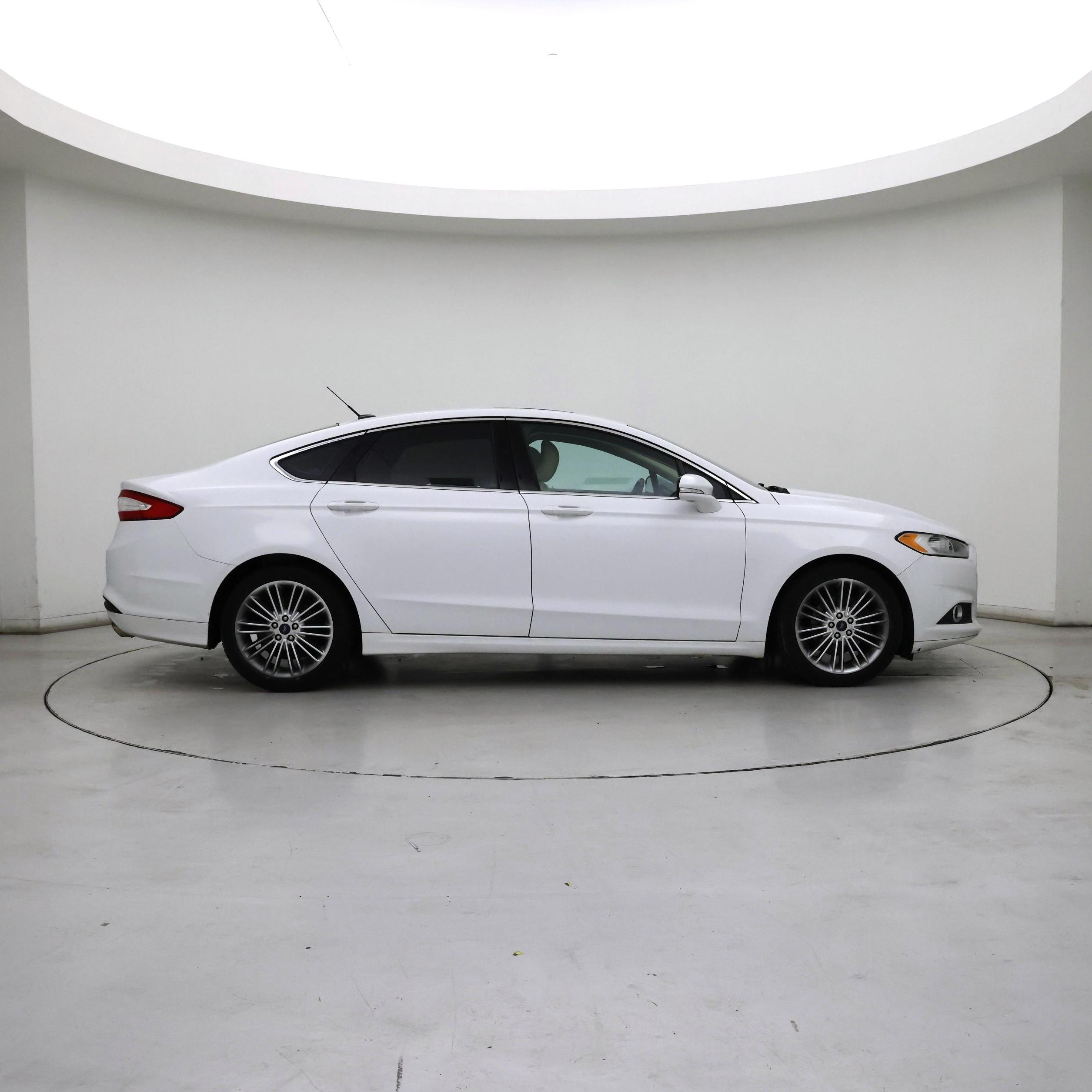 Thumbnail: 2015 Ford Fusion - 7