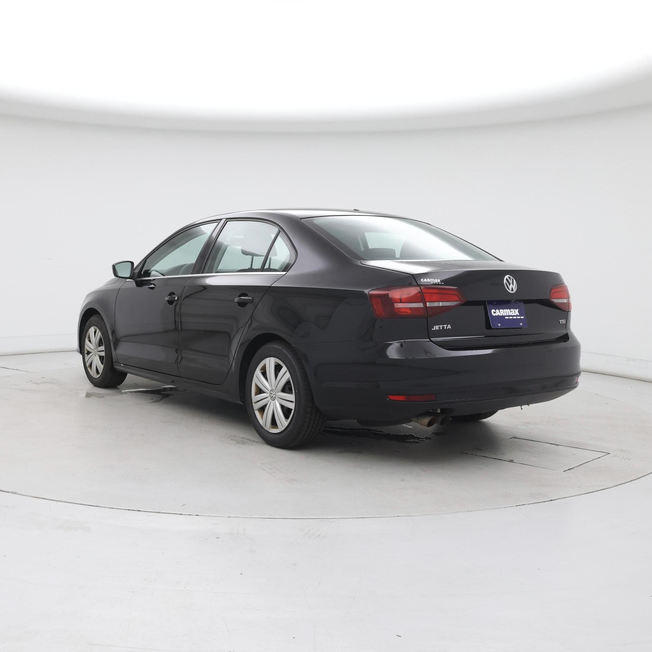 Thumbnail: 2017 Volkswagen Jetta - 2