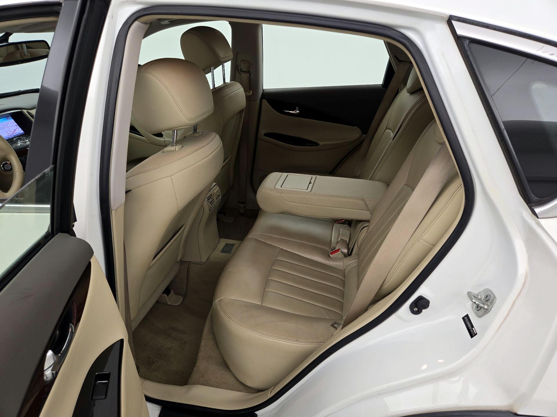 Thumbnail: 2014 INFINITI QX50 - 20