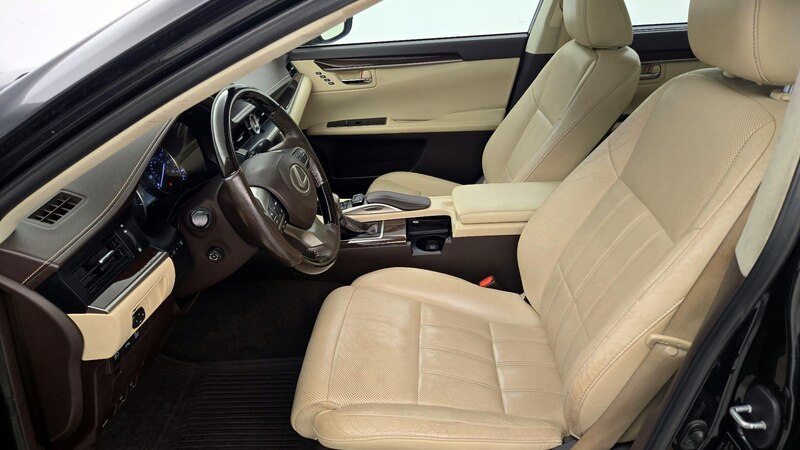 2016 Lexus ES 350 11