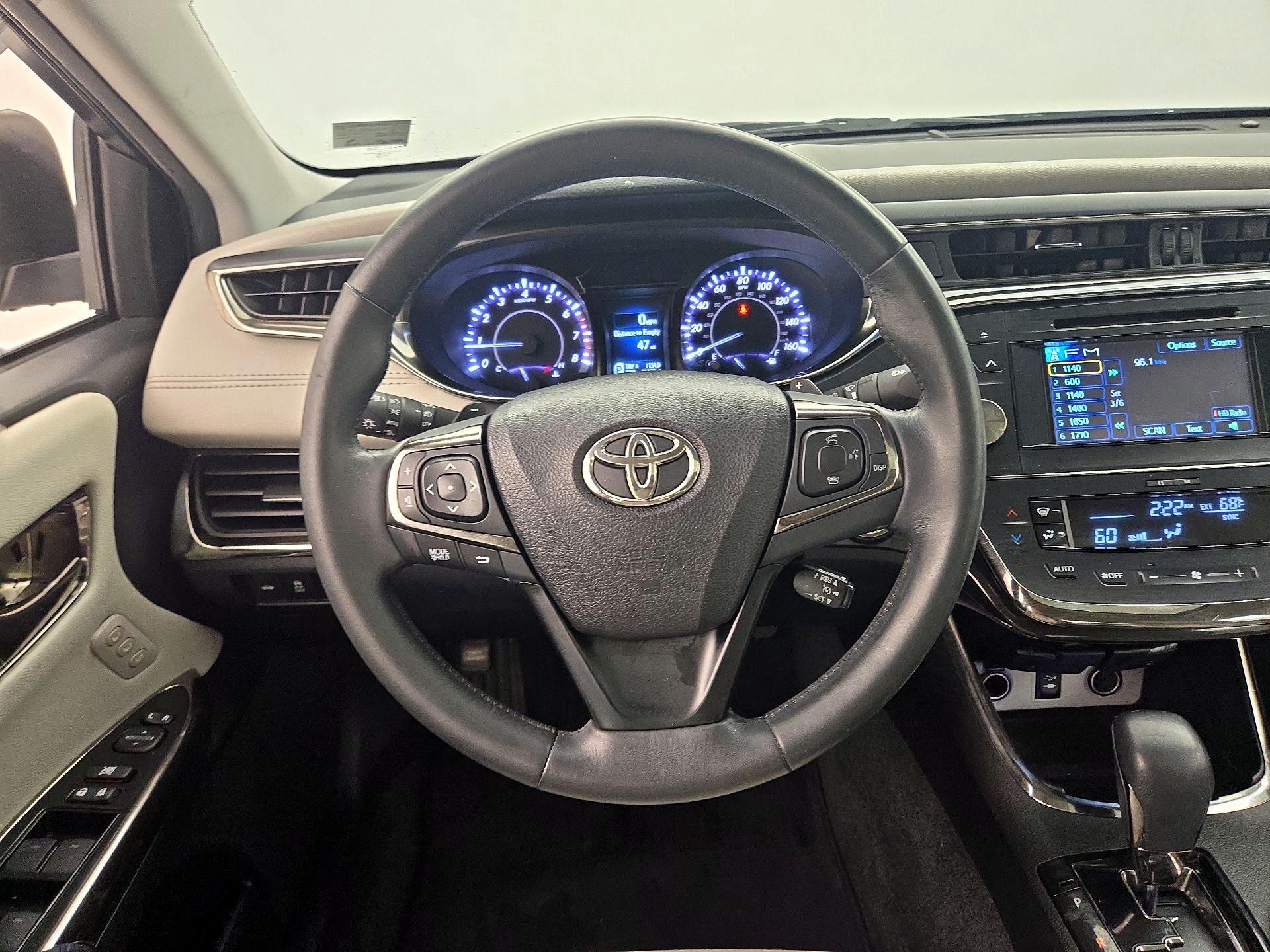 Thumbnail: 2014 Toyota Avalon - 10