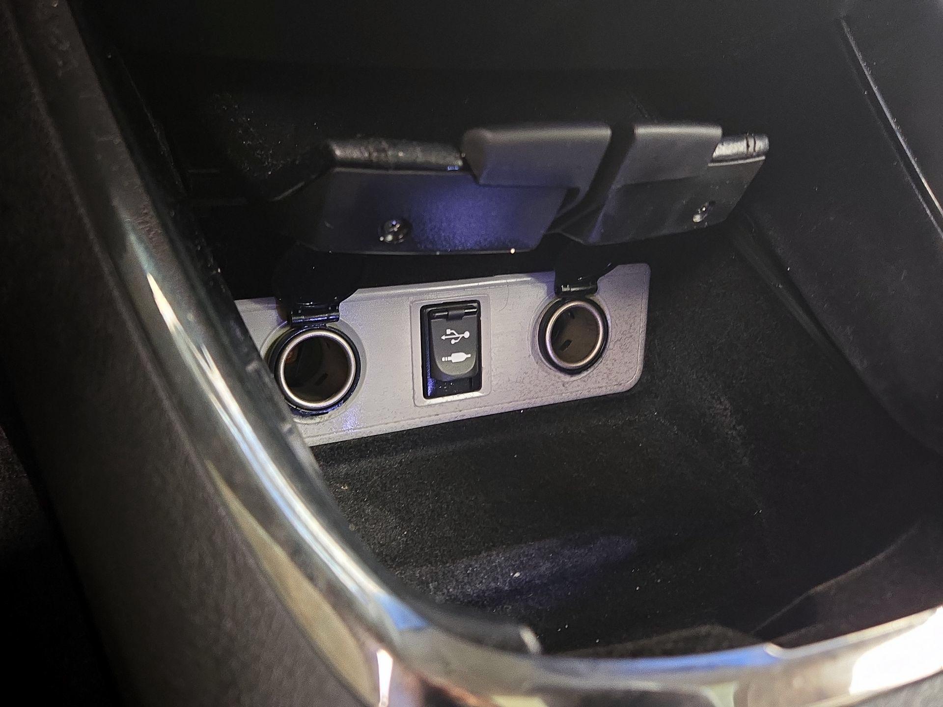 Thumbnail: 2014 Toyota Avalon - 18