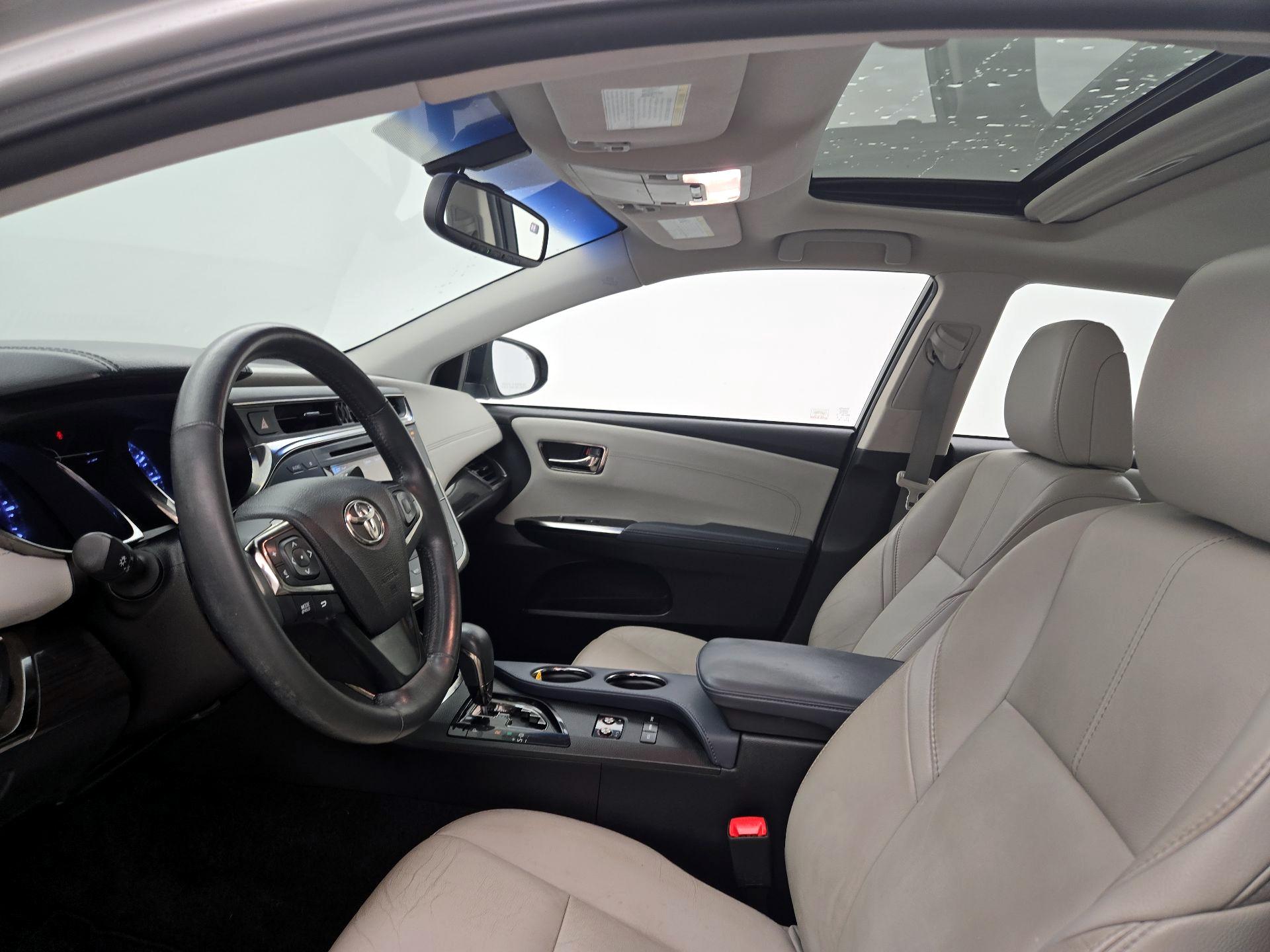 Thumbnail: 2014 Toyota Avalon - 19