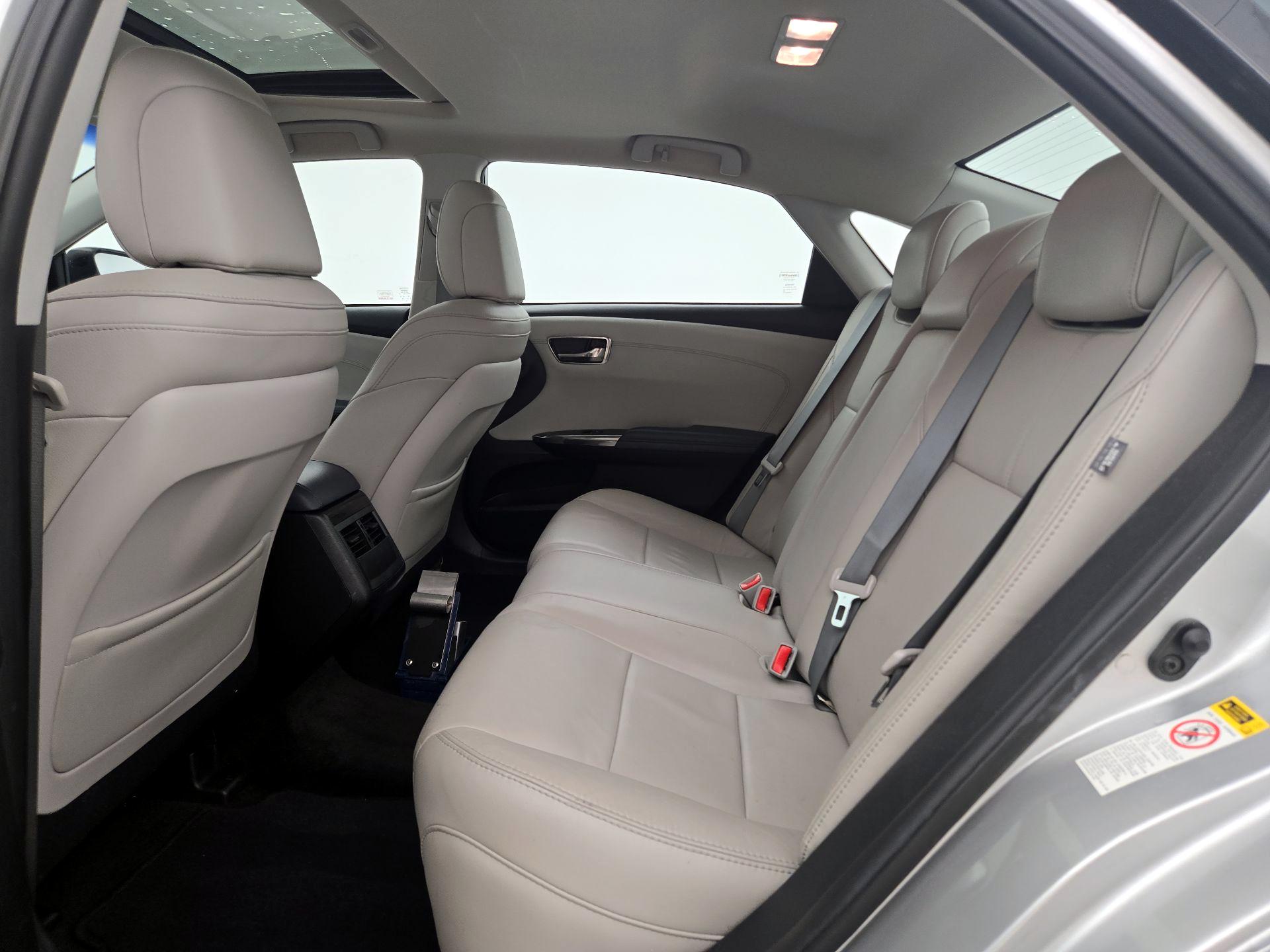 Thumbnail: 2014 Toyota Avalon - 20