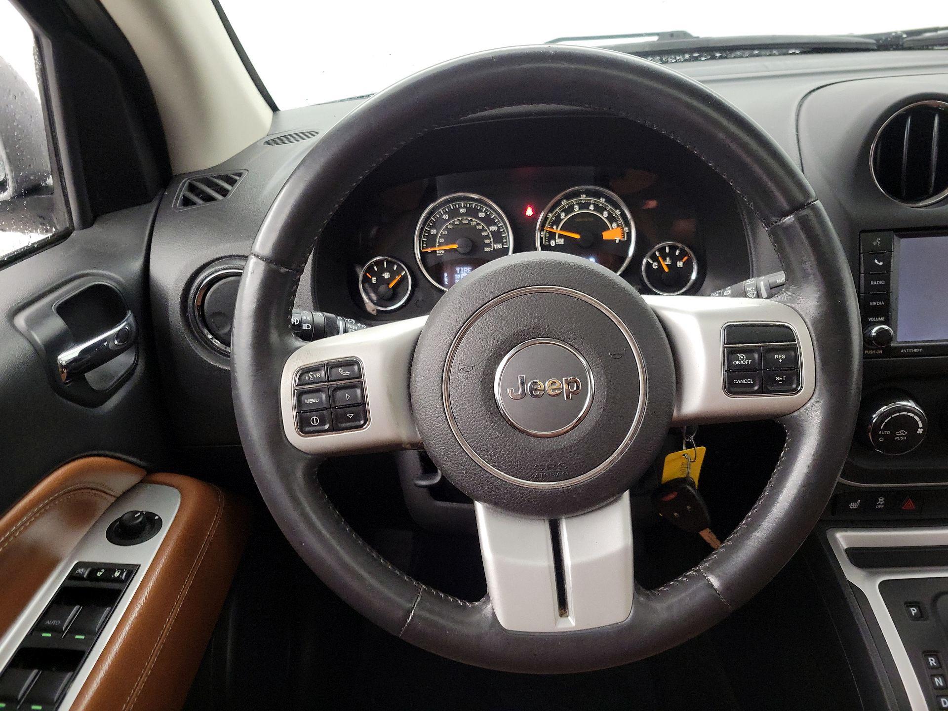 Thumbnail: 2014 Jeep Compass - 10