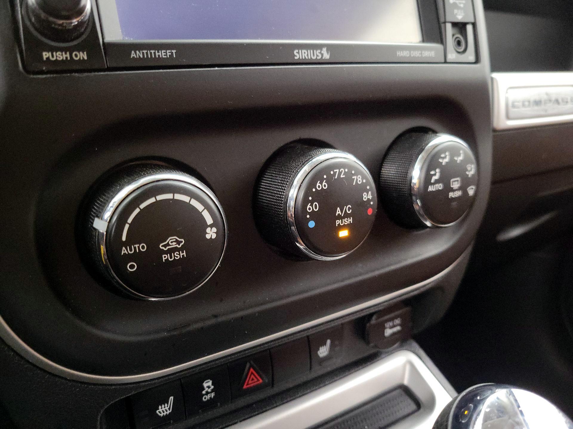 Thumbnail: 2014 Jeep Compass - 15