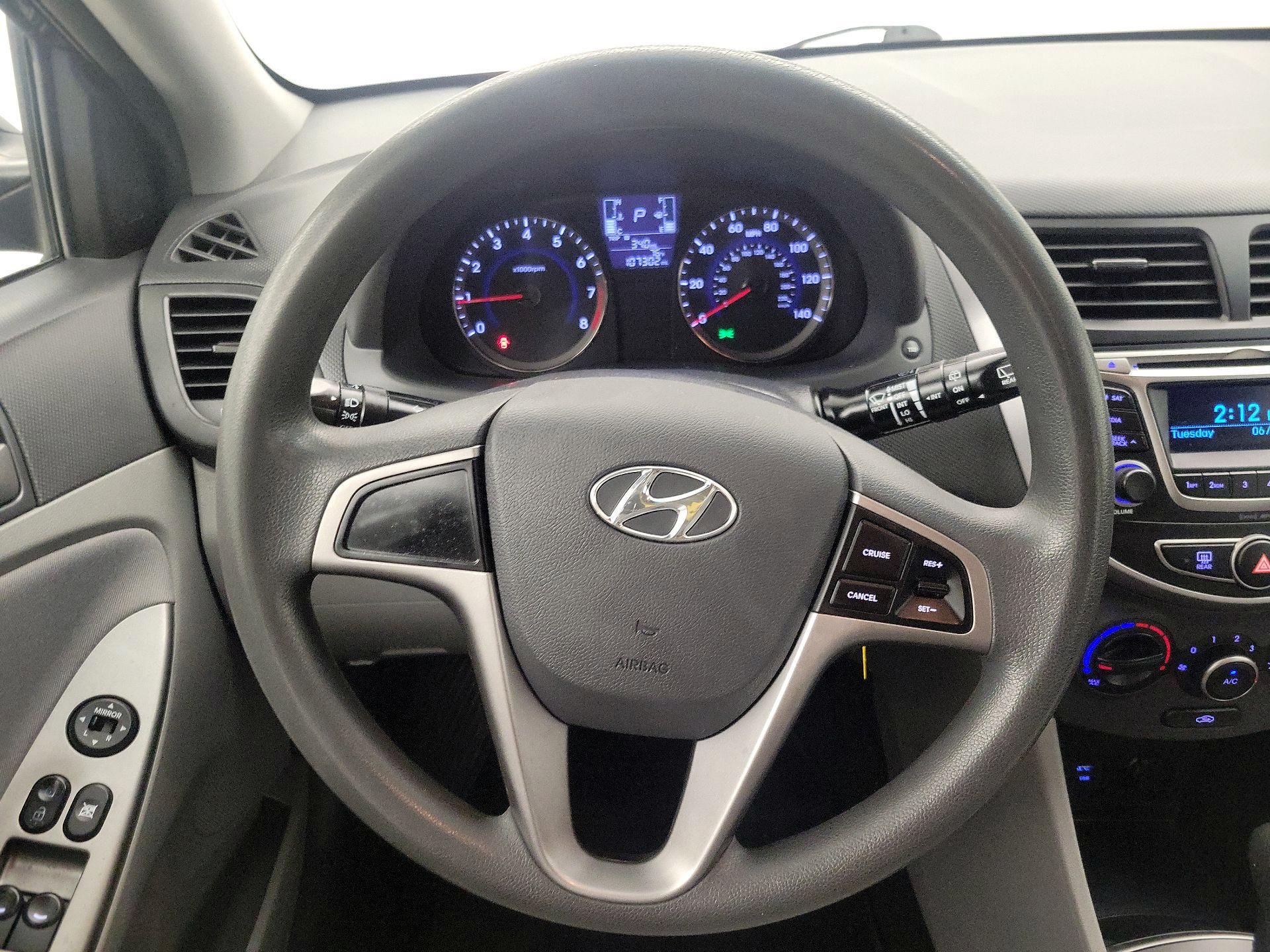 Thumbnail: 2016 Hyundai Accent - 10