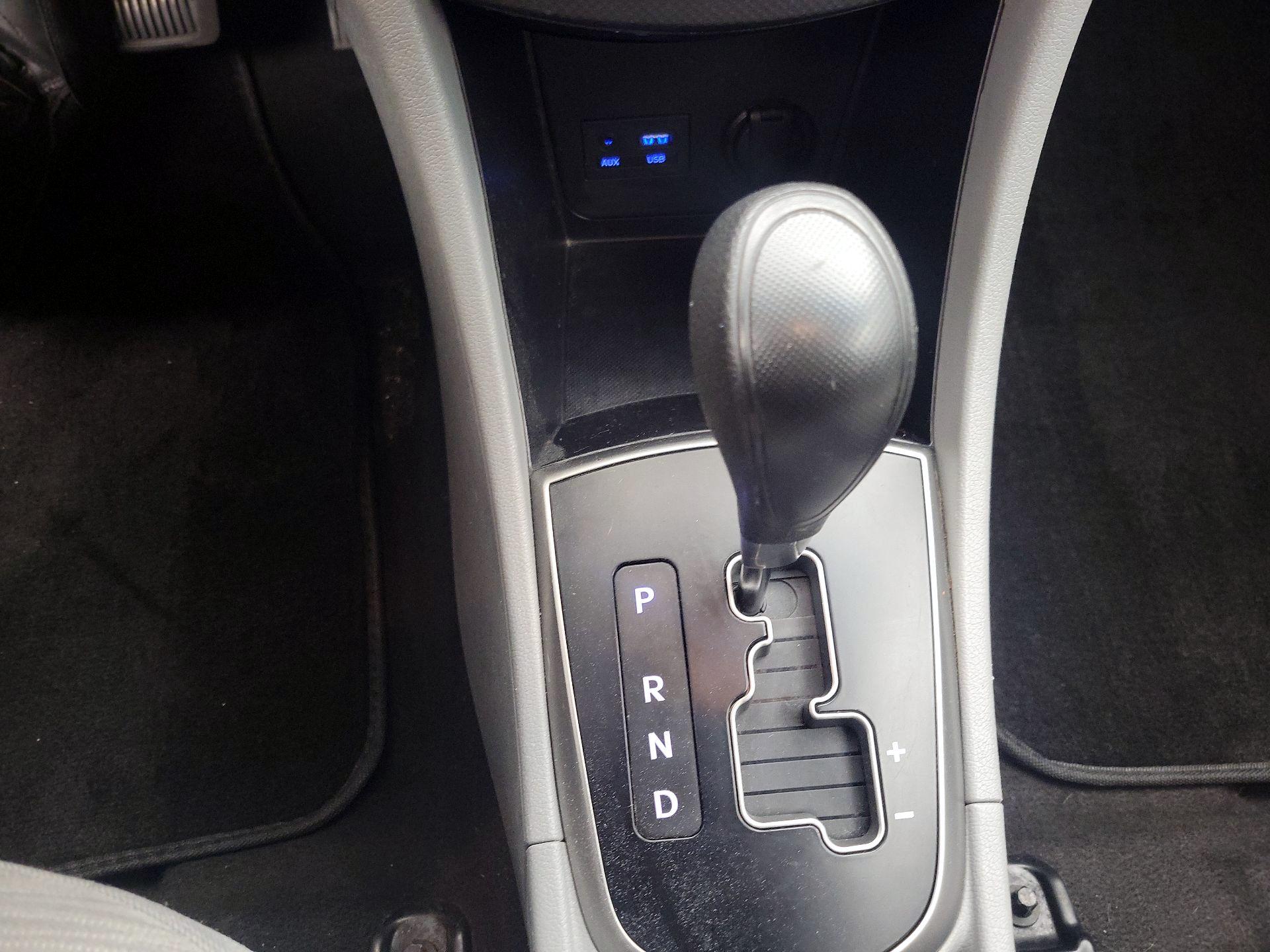 Thumbnail: 2016 Hyundai Accent - 16