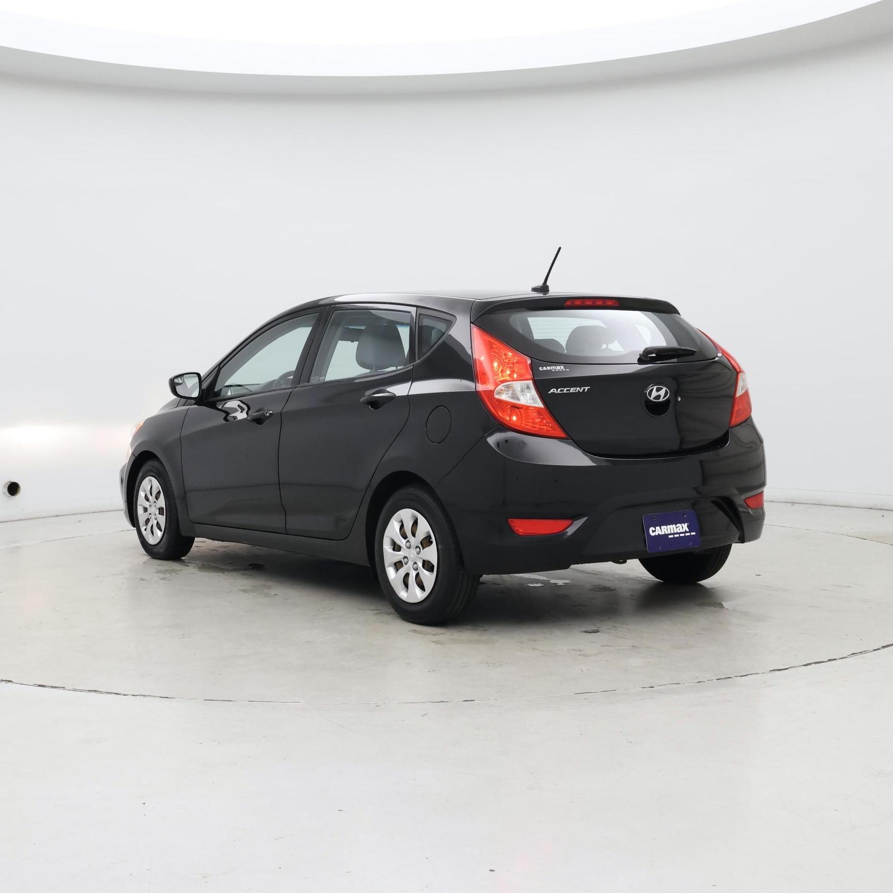 Thumbnail: 2016 Hyundai Accent - 2