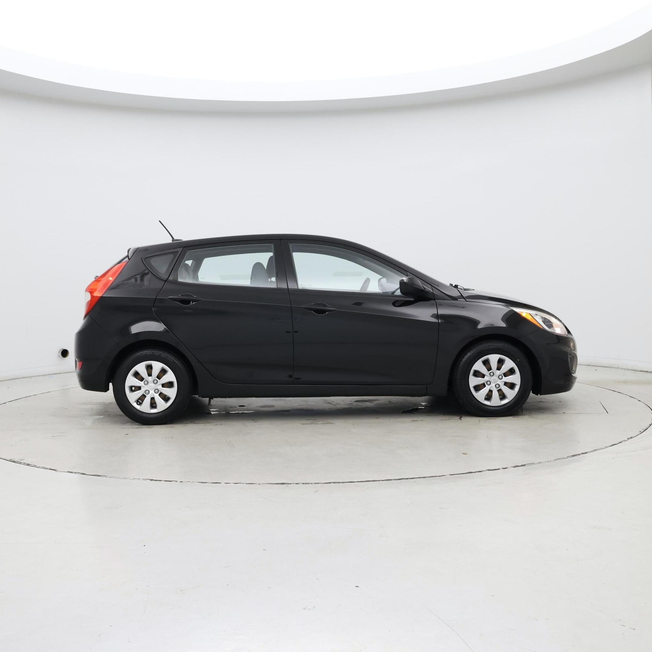 Thumbnail: 2016 Hyundai Accent - 7