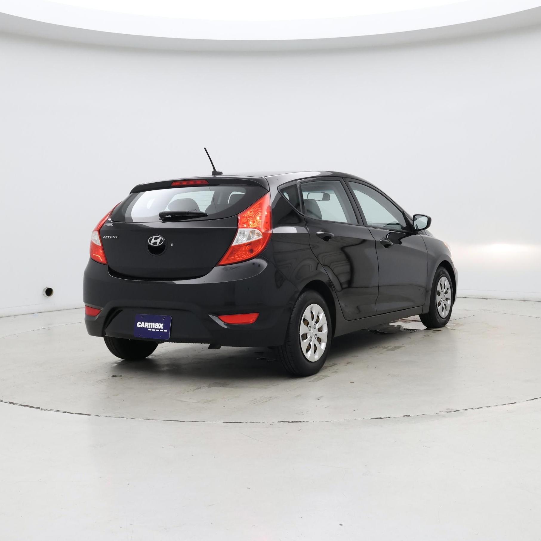 Thumbnail: 2016 Hyundai Accent - 8