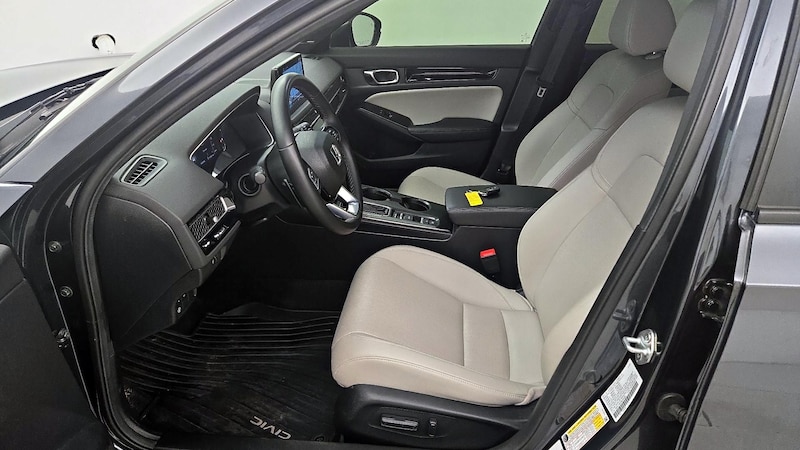 2024 Honda Civic Sport Touring 11