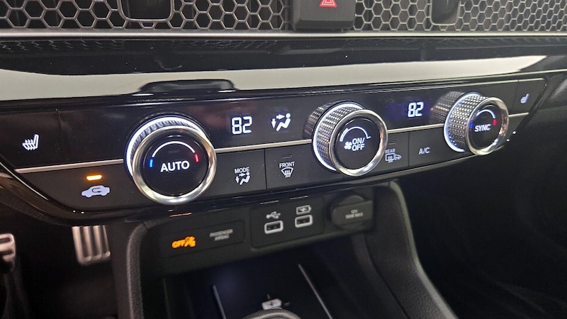2024 Honda Civic Sport Touring 17