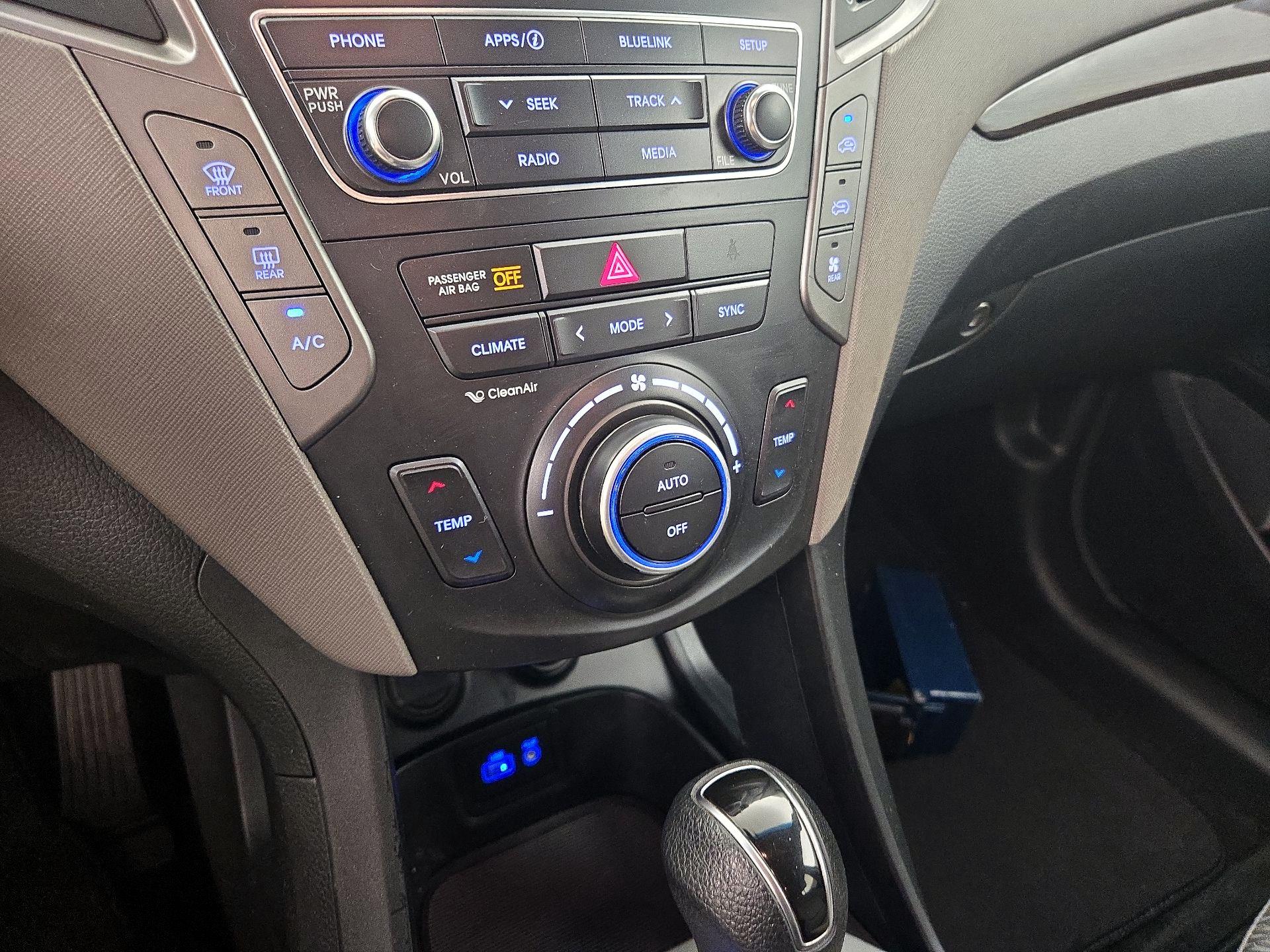 Thumbnail: 2018 Hyundai Santa Fe - 16