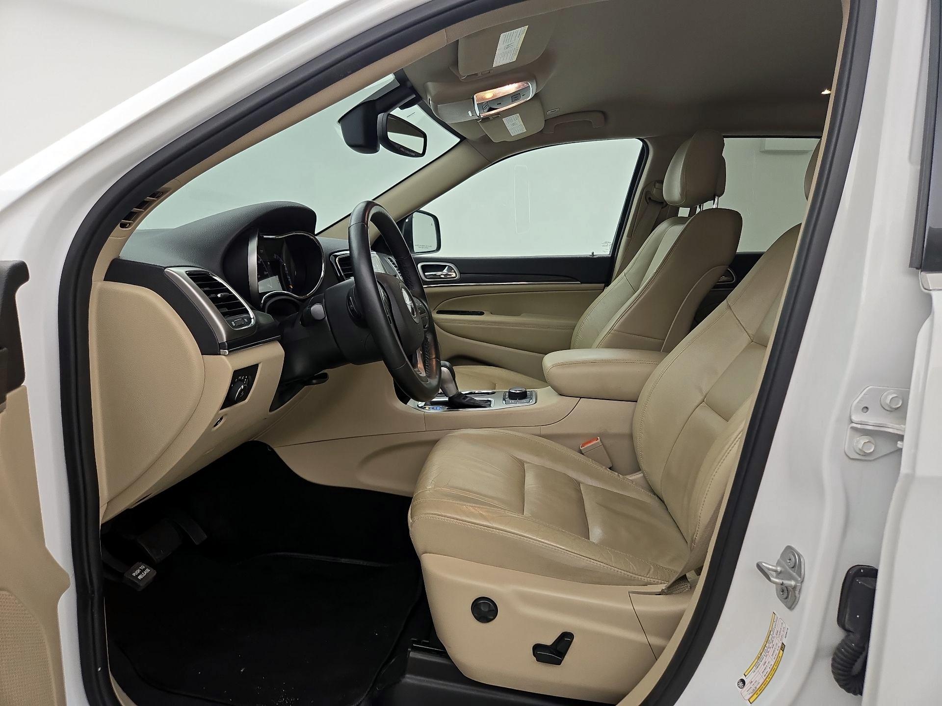Thumbnail: 2019 Jeep Grand Cherokee - 11