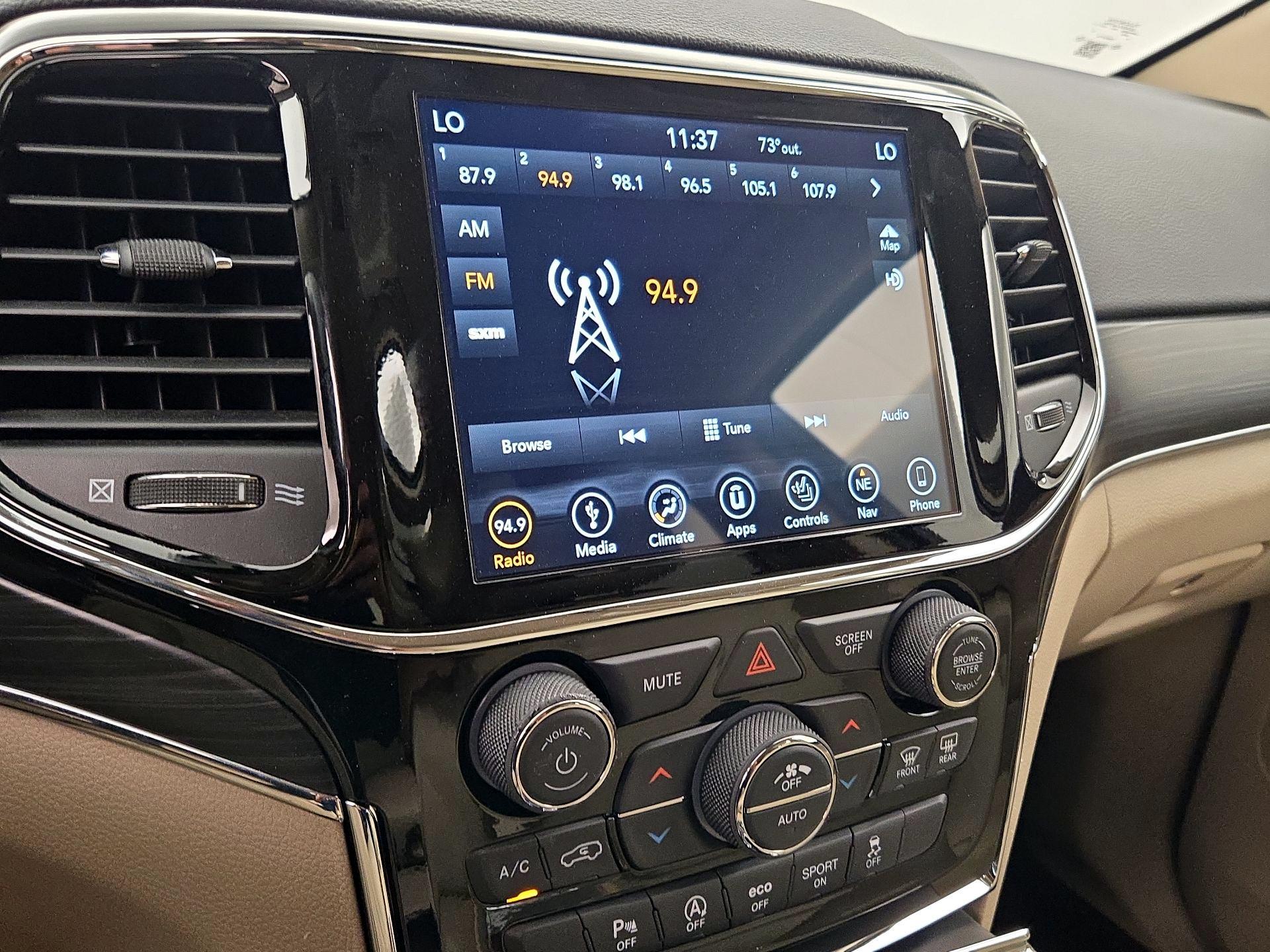 Thumbnail: 2019 Jeep Grand Cherokee - 16