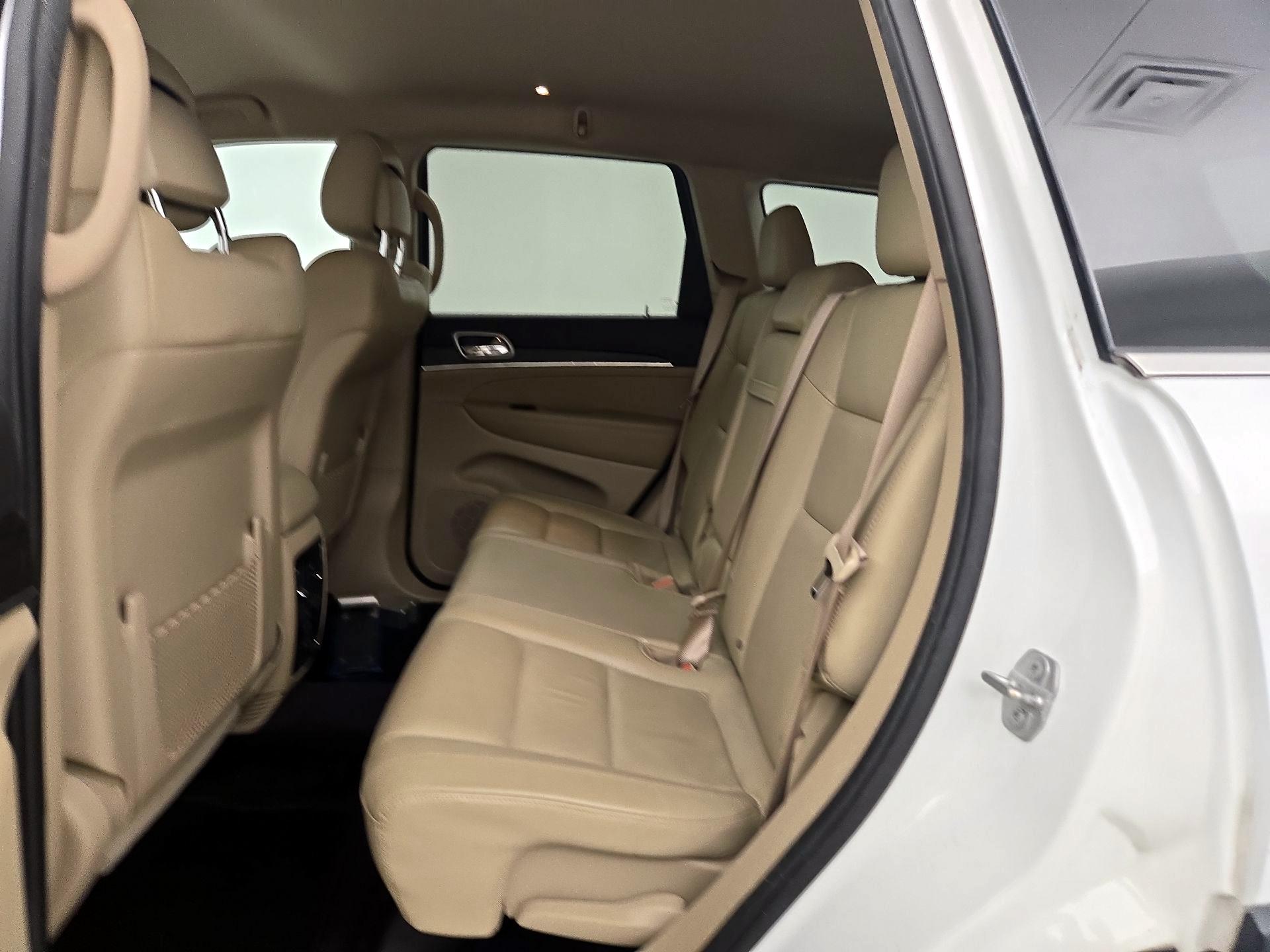 Thumbnail: 2019 Jeep Grand Cherokee - 20