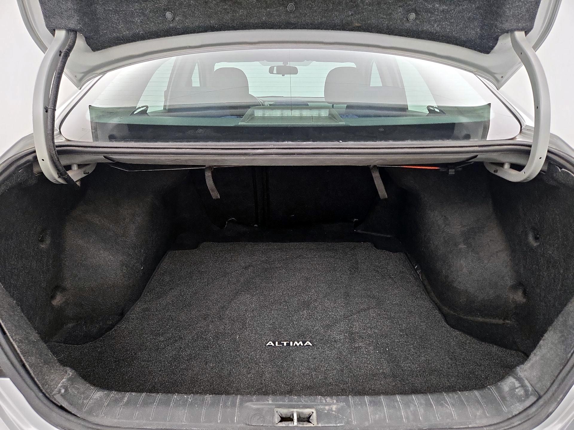 Thumbnail: 2016 Nissan Altima - 20