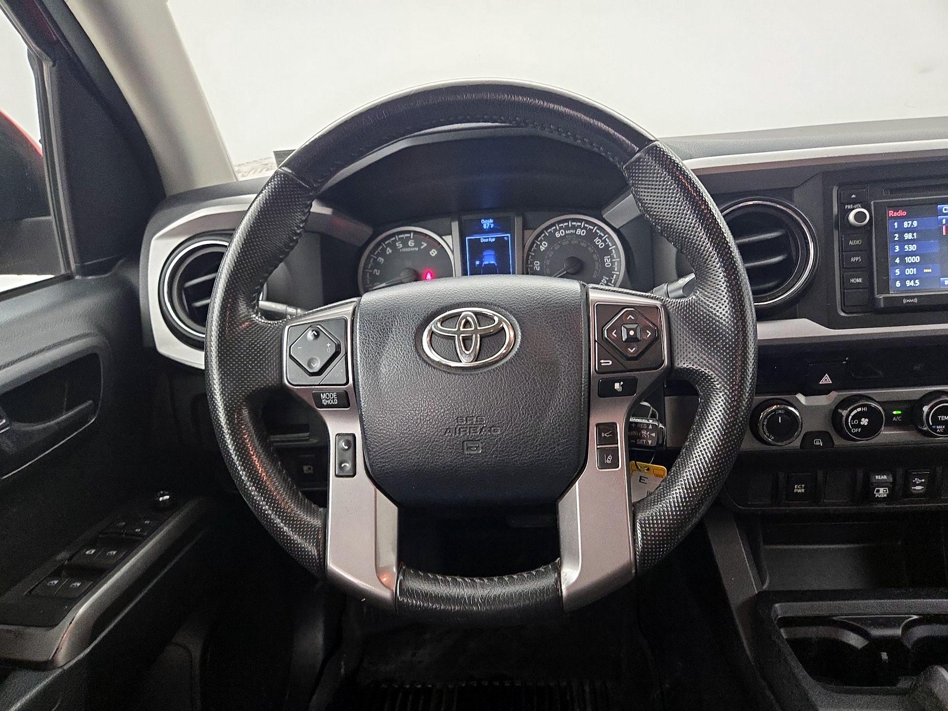 Thumbnail: 2018 Toyota Tacoma - 10