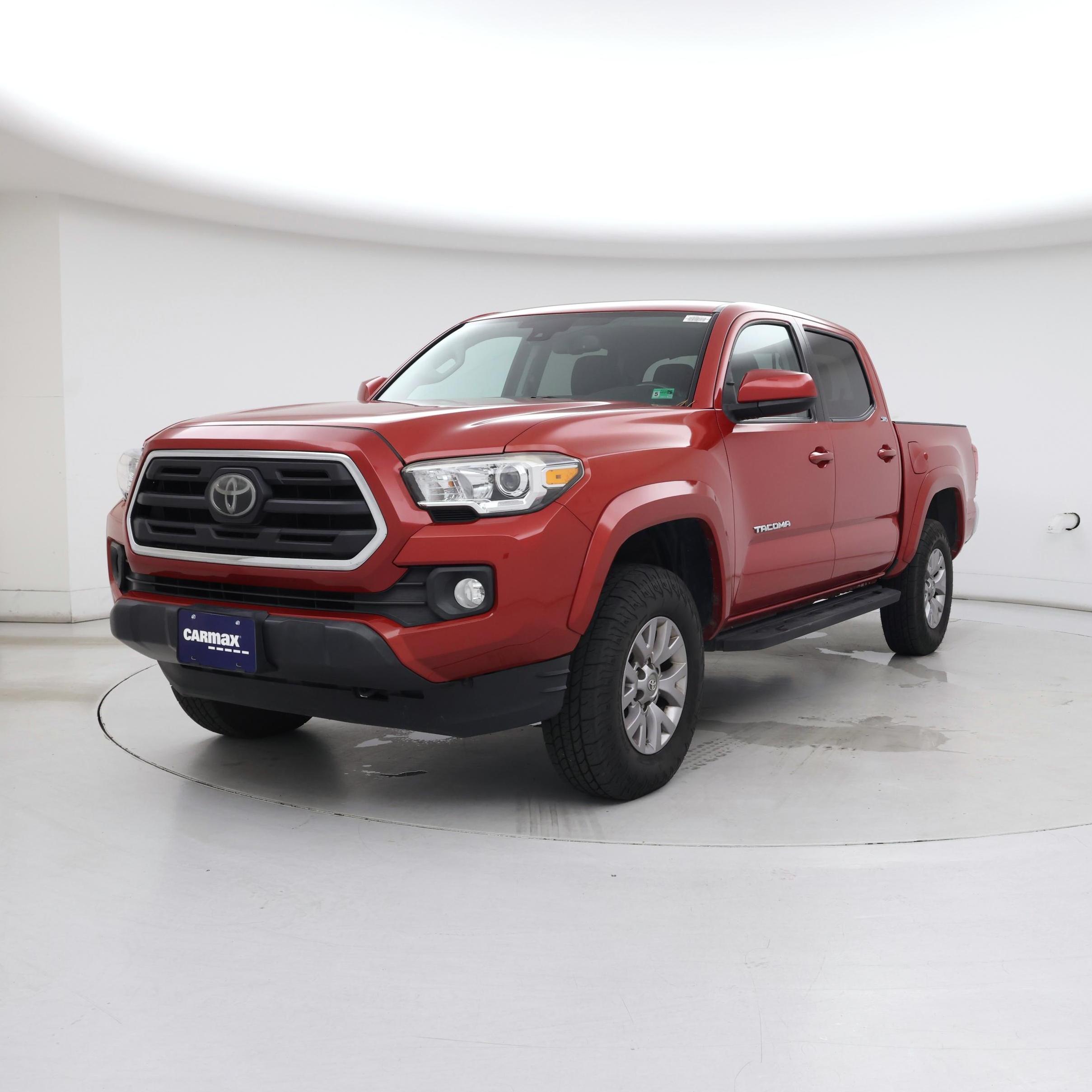 Thumbnail: 2018 Toyota Tacoma - 4