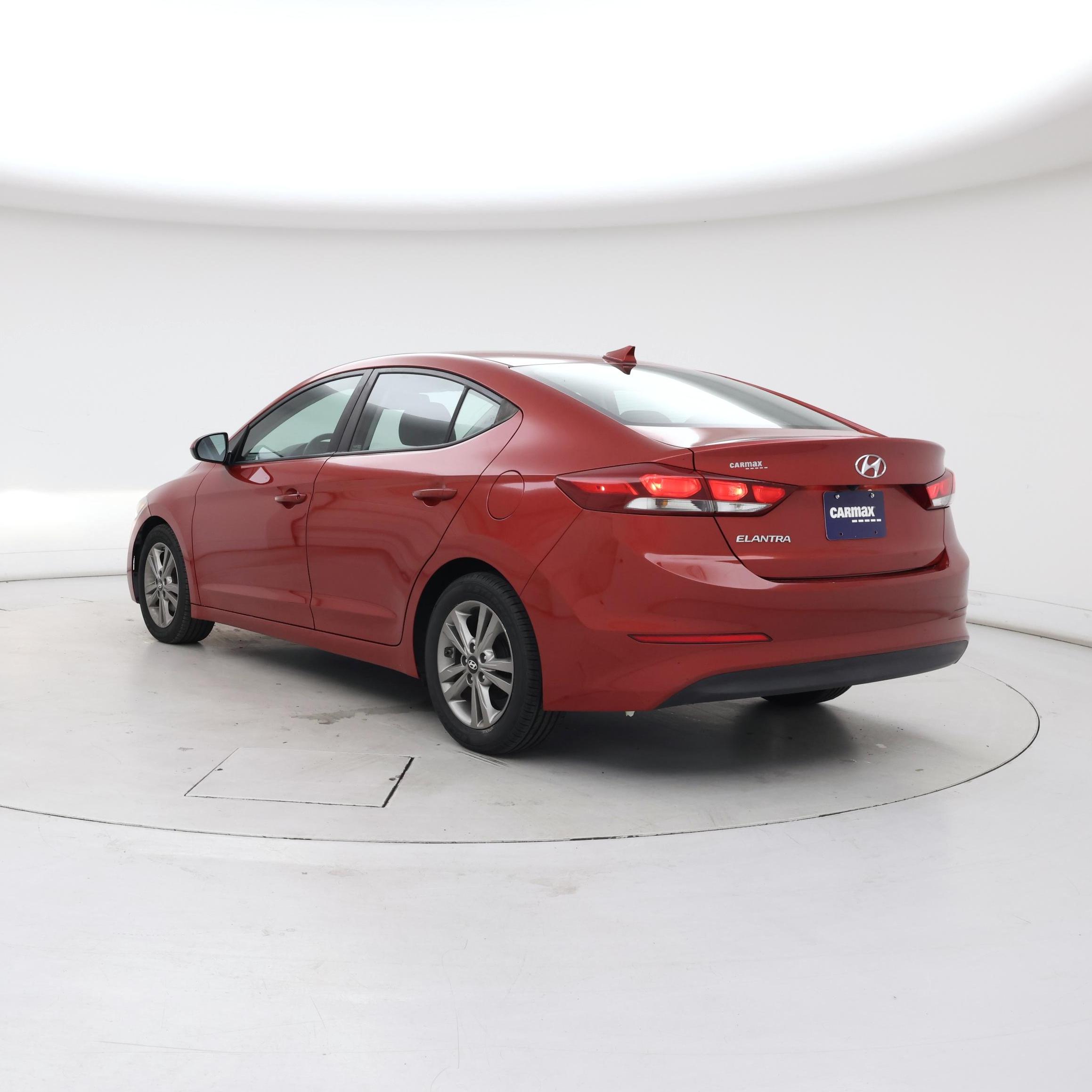 Thumbnail: 2017 Hyundai Elantra - 2
