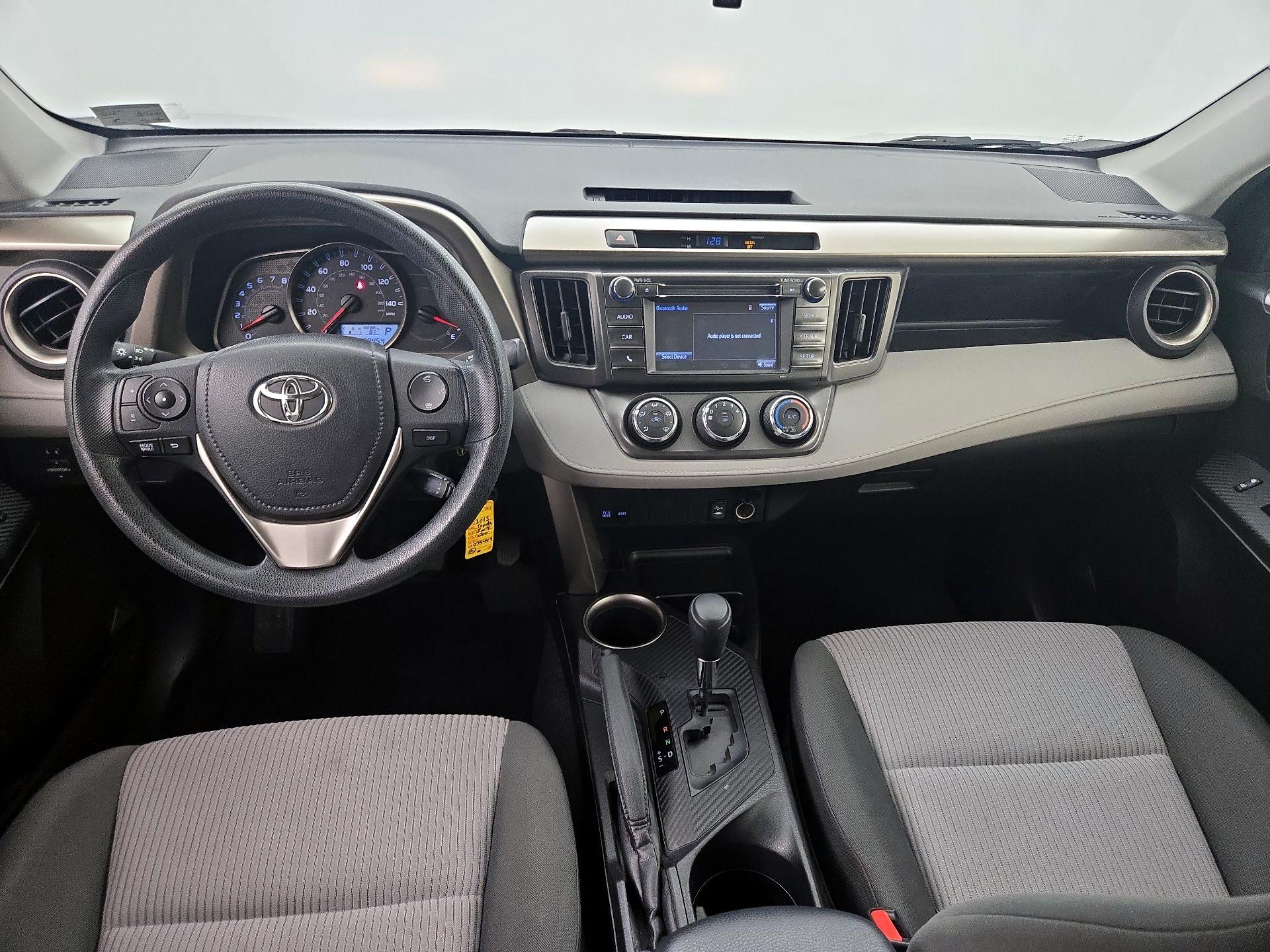 Thumbnail: 2015 Toyota RAV4 - 9