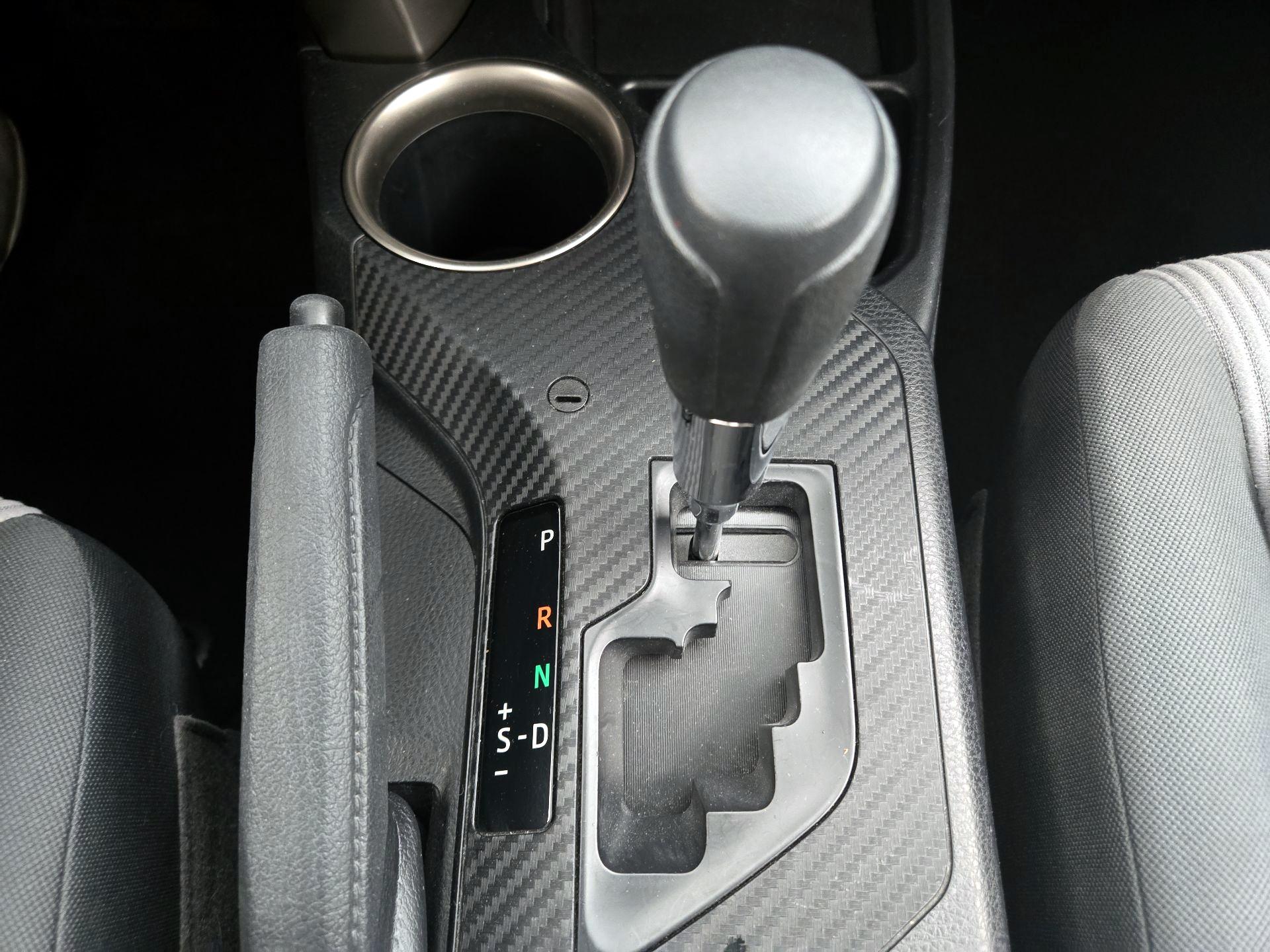 Thumbnail: 2015 Toyota RAV4 - 17