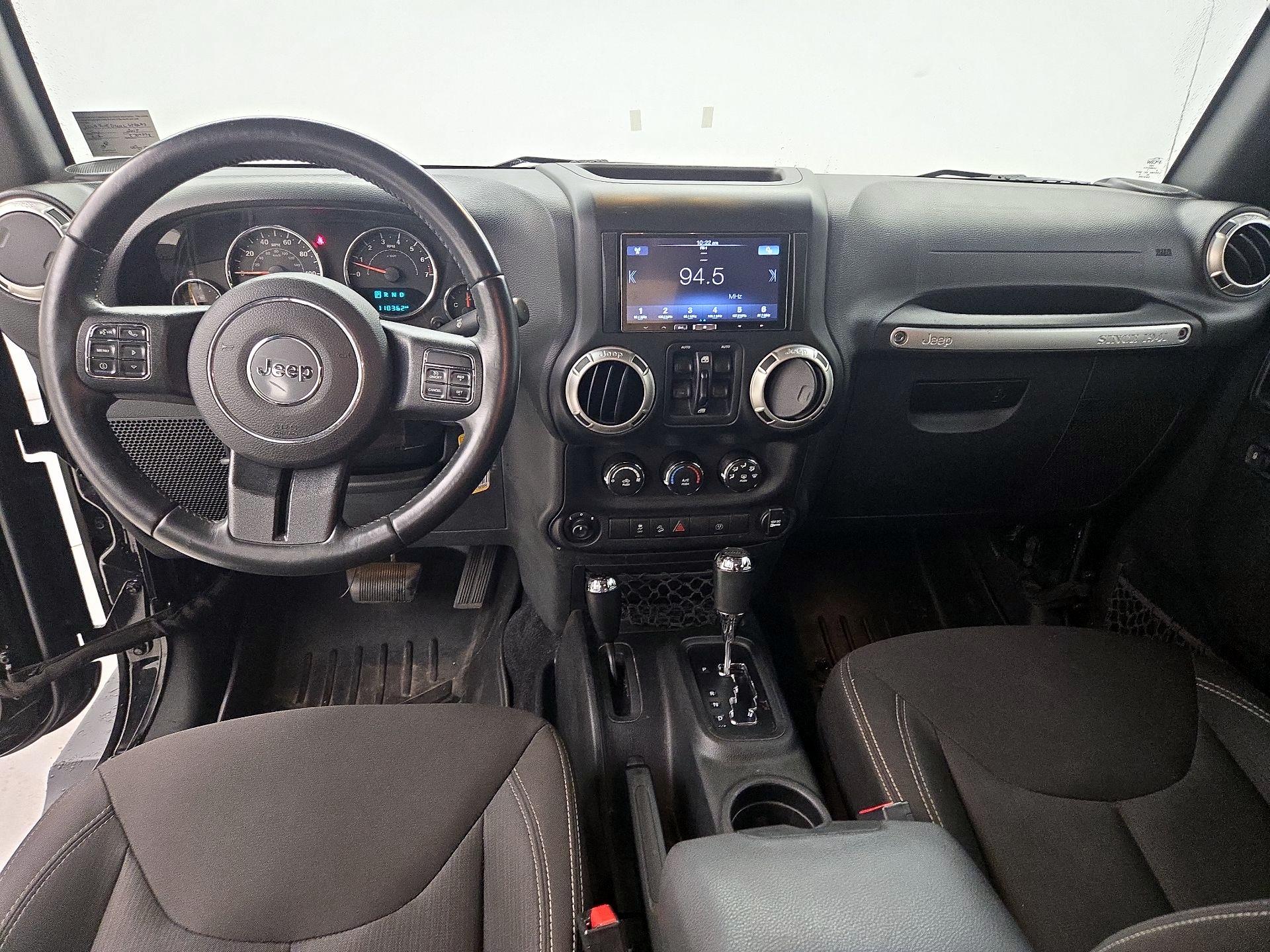 Thumbnail: 2017 Jeep Wrangler - 9