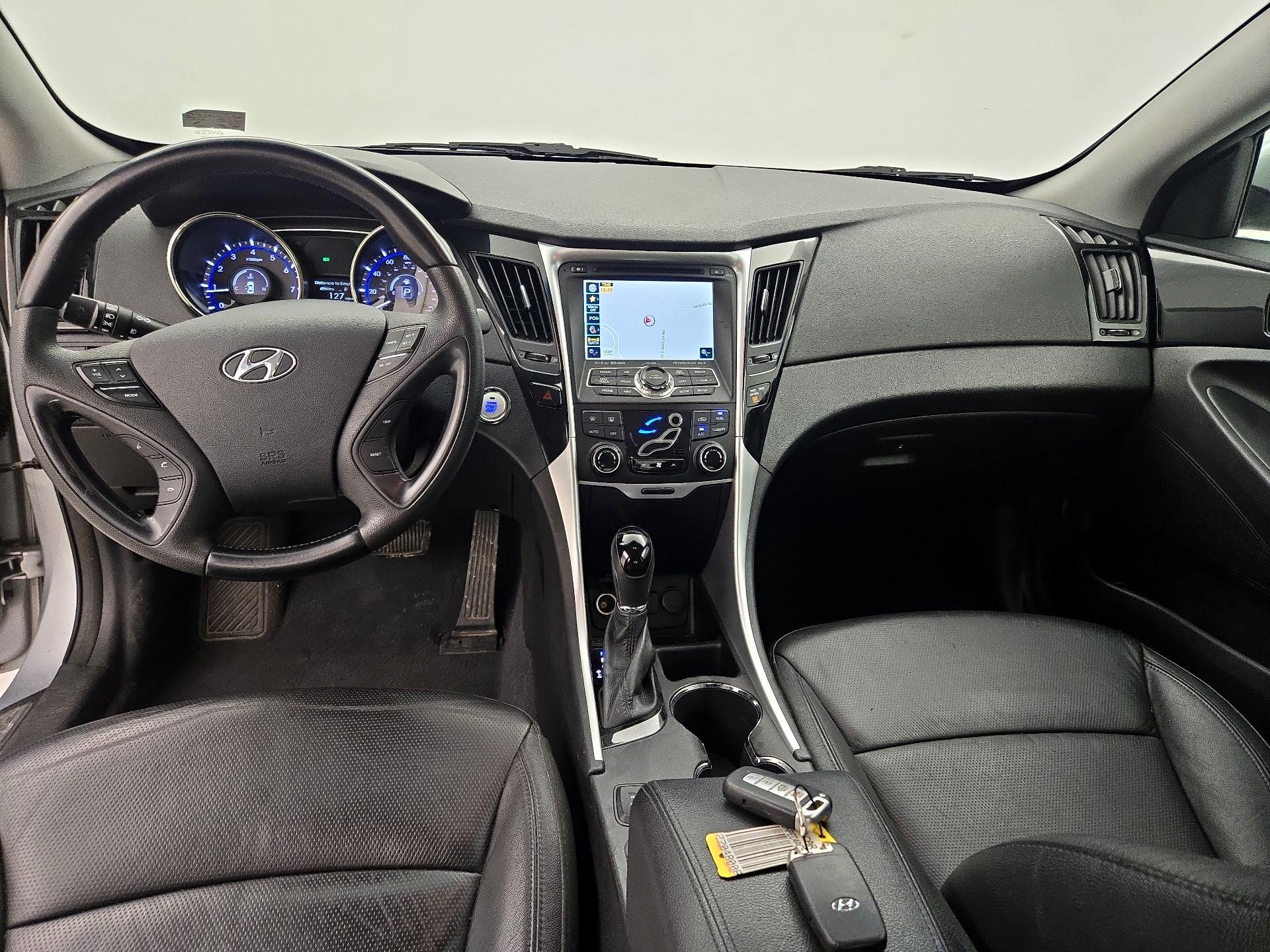 Thumbnail: 2013 Hyundai Sonata - 9