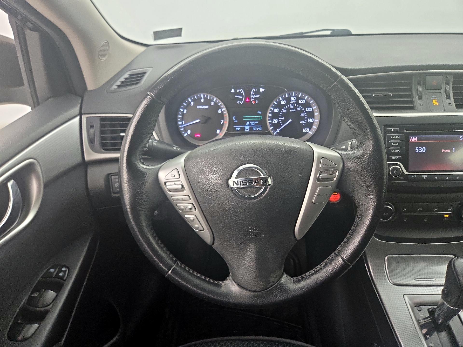 Thumbnail: 2015 Nissan Sentra - 10