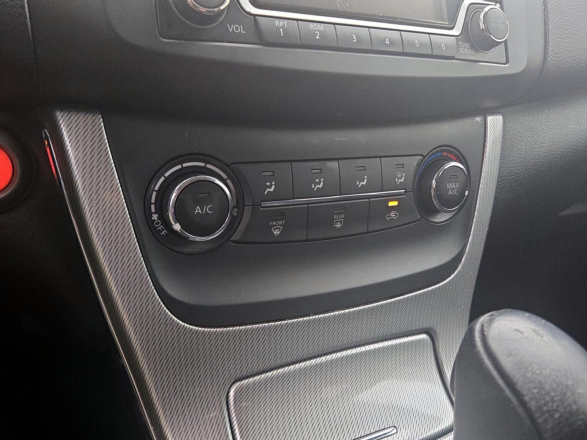 Thumbnail: 2015 Nissan Sentra - 16