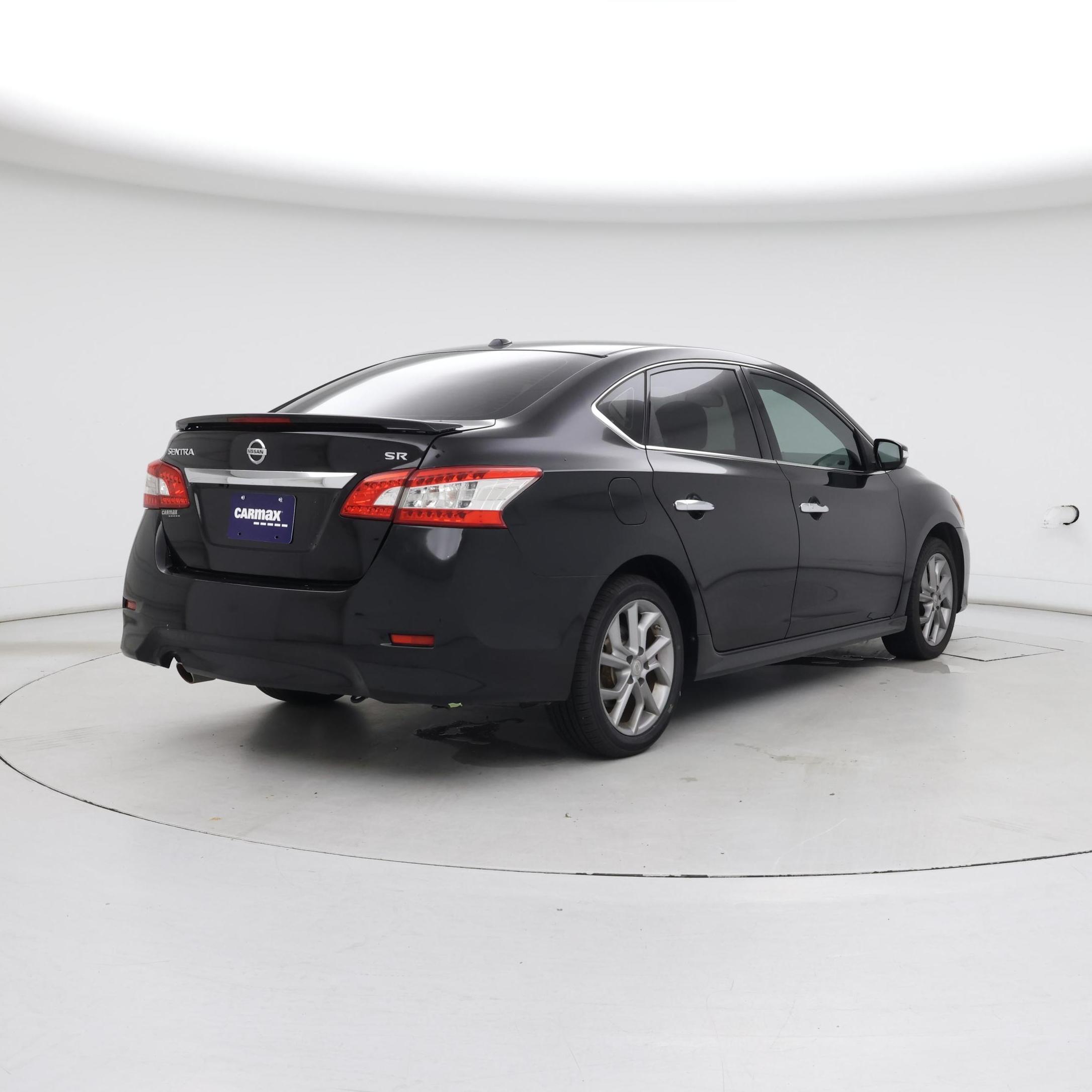 Thumbnail: 2015 Nissan Sentra - 8