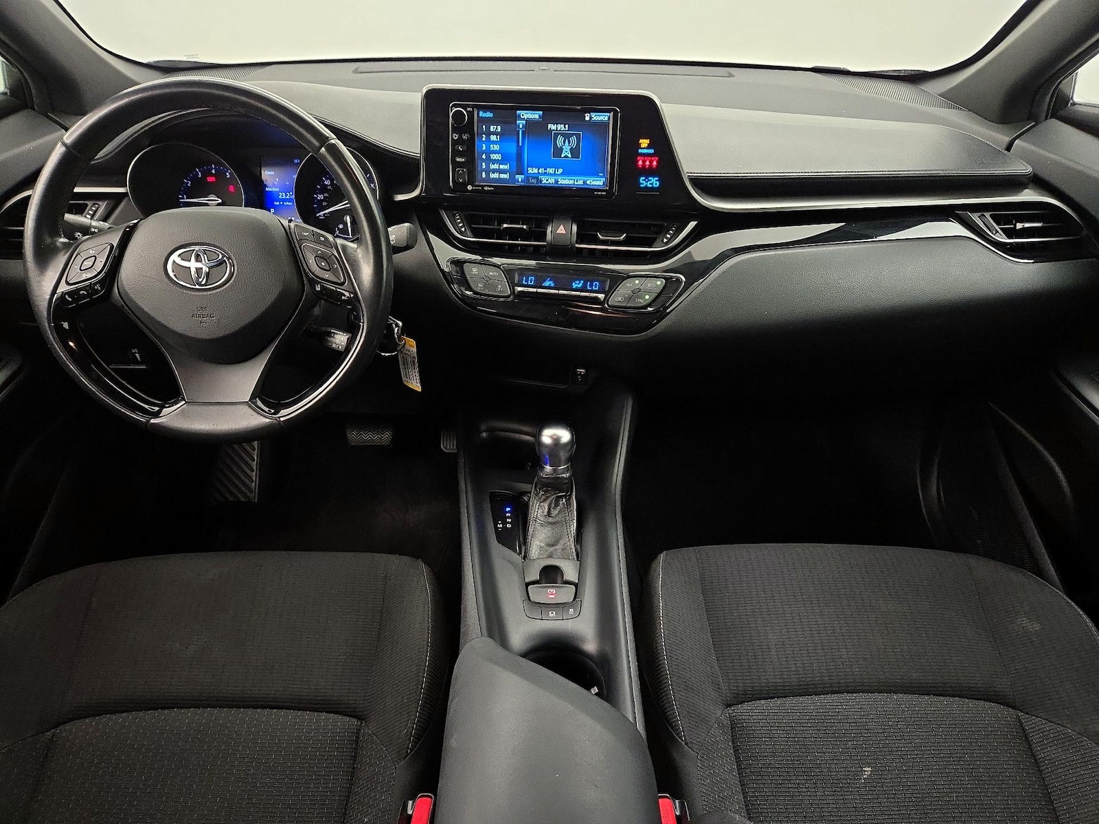Image 10 of 2018 Toyota C-HR XLE