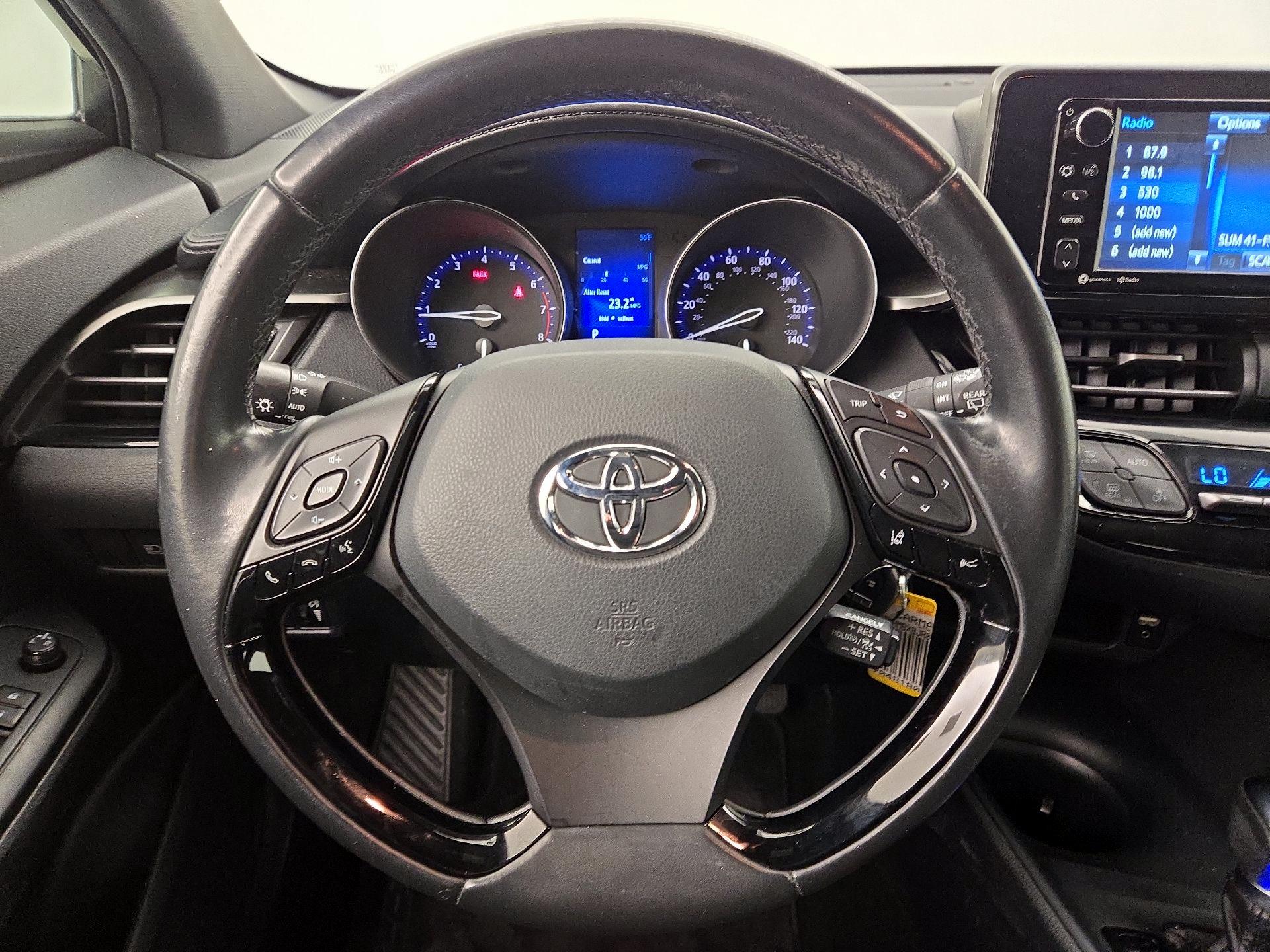Thumbnail: 2018 Toyota C-HR - 10