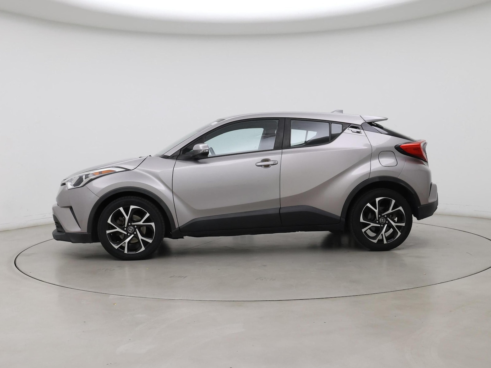 Image 4 of 2018 Toyota C-HR XLE