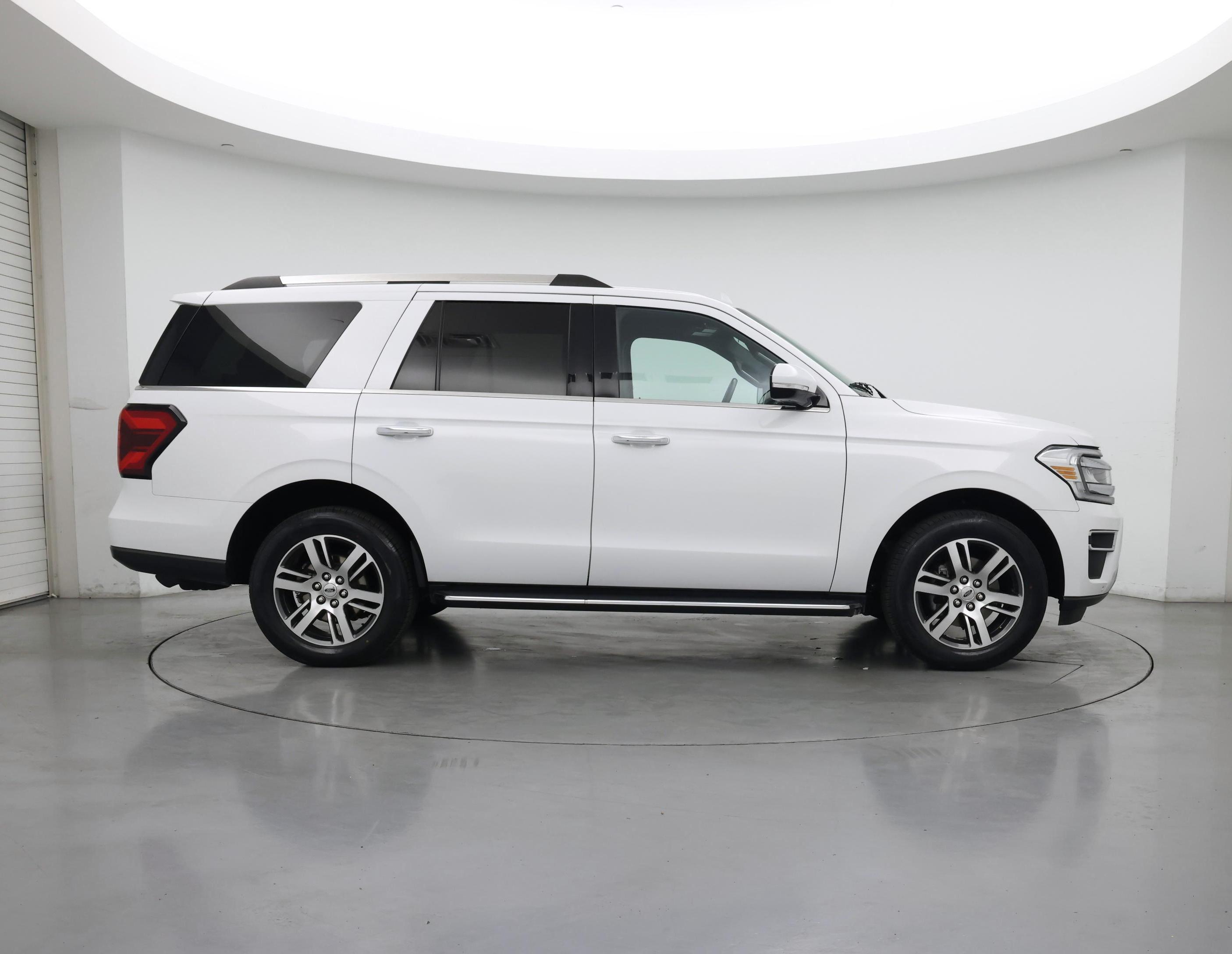 Thumbnail: 2022 Ford Expedition - 7