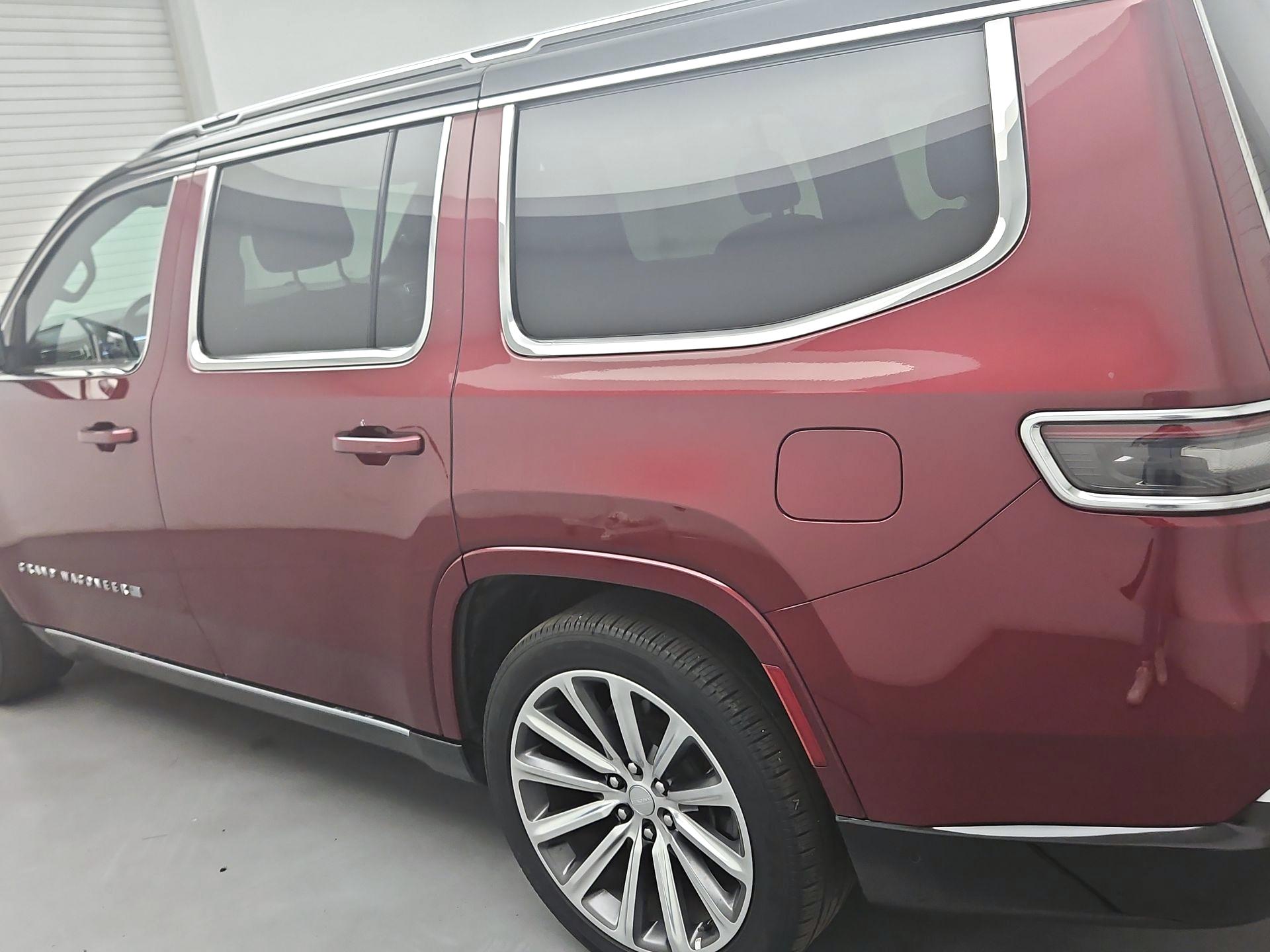 Thumbnail: 2022 Jeep Grand Wagoneer - 7