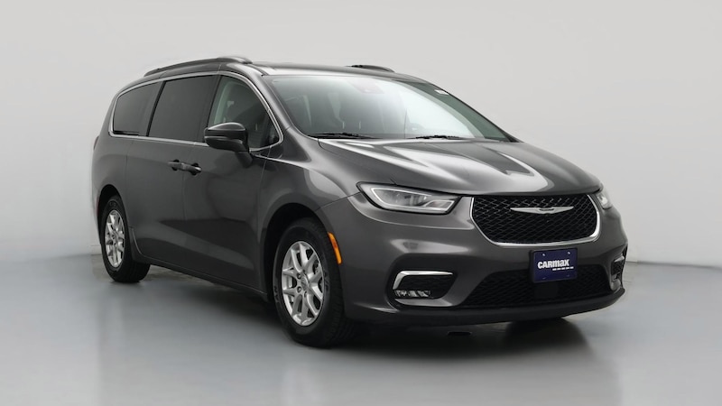 2022 Chrysler Pacifica Touring L Hero Image