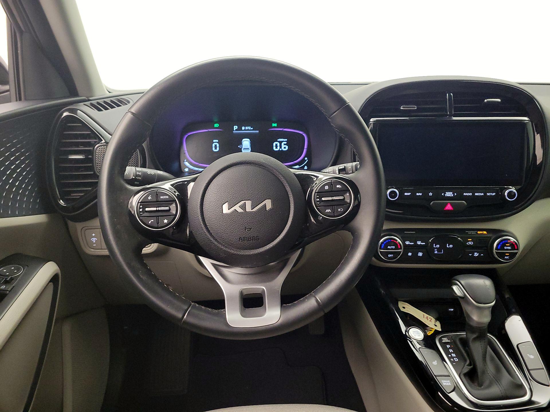 Thumbnail: 2023 Kia Soul - 10