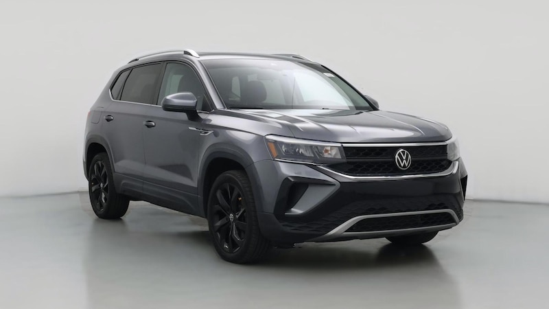 2022 Volkswagen Taos SE Hero Image