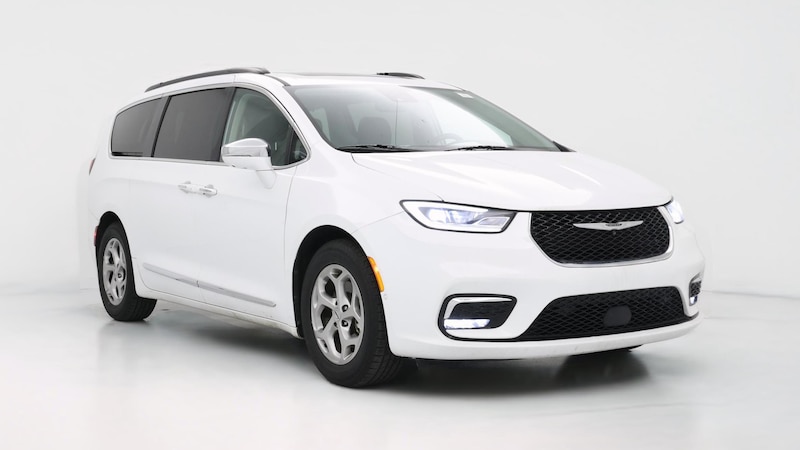 2022 Chrysler Pacifica Limited Hero Image