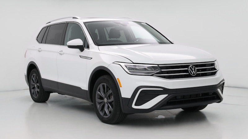 2022 Volkswagen Tiguan SE Hero Image