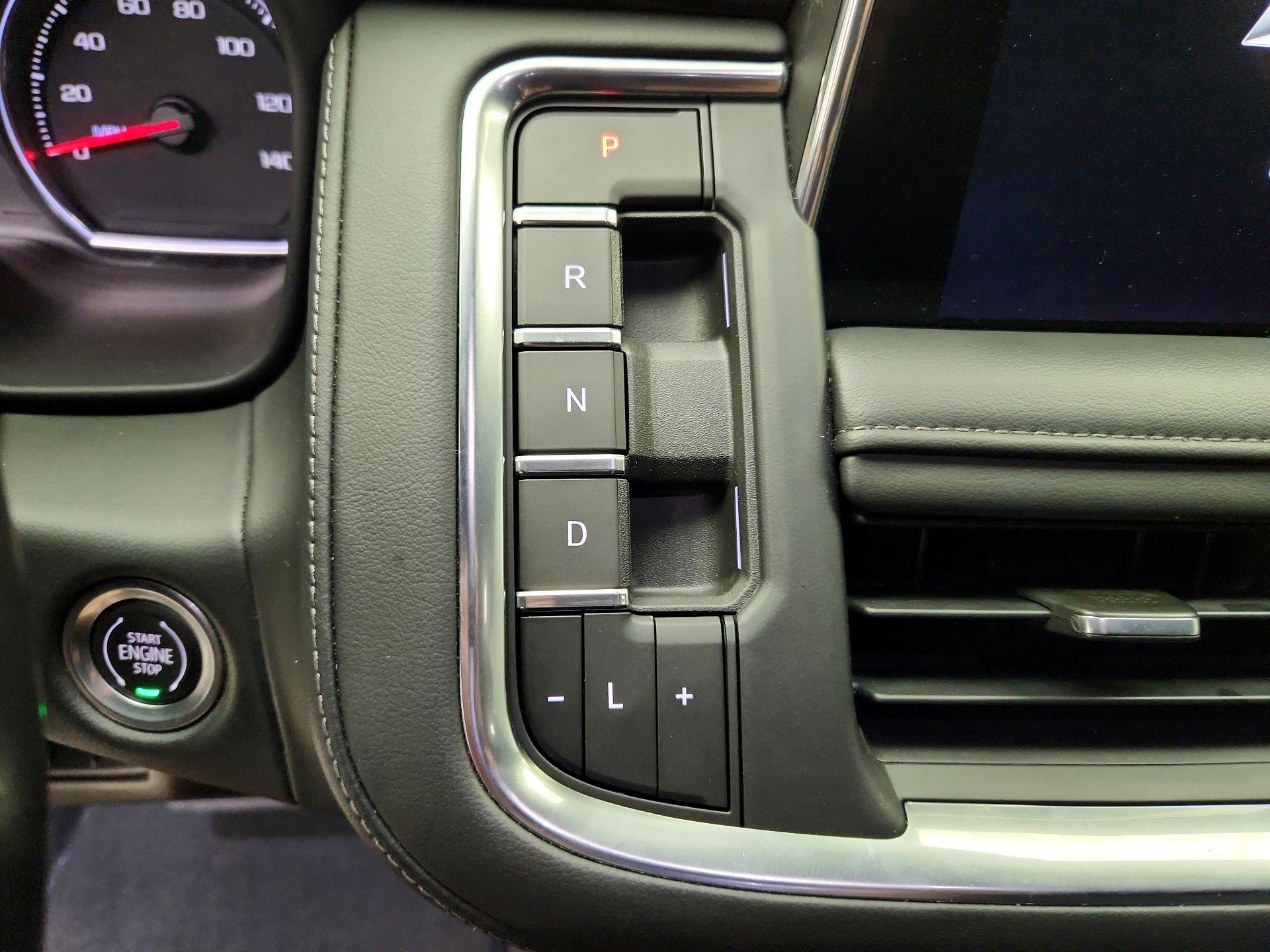 Thumbnail: 2021 Chevrolet Tahoe - 17