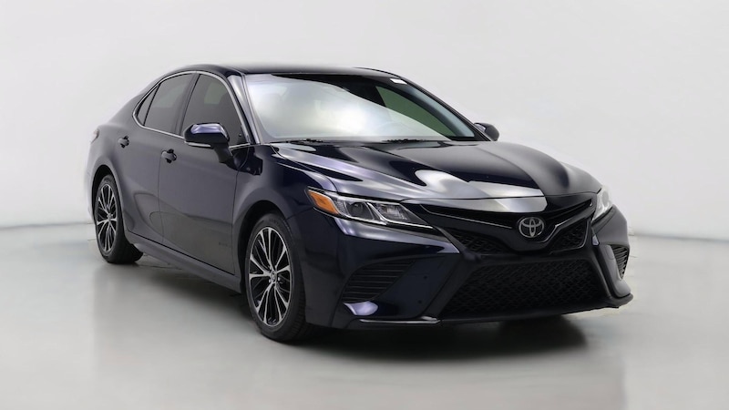 2018 Toyota Camry SE Hero Image