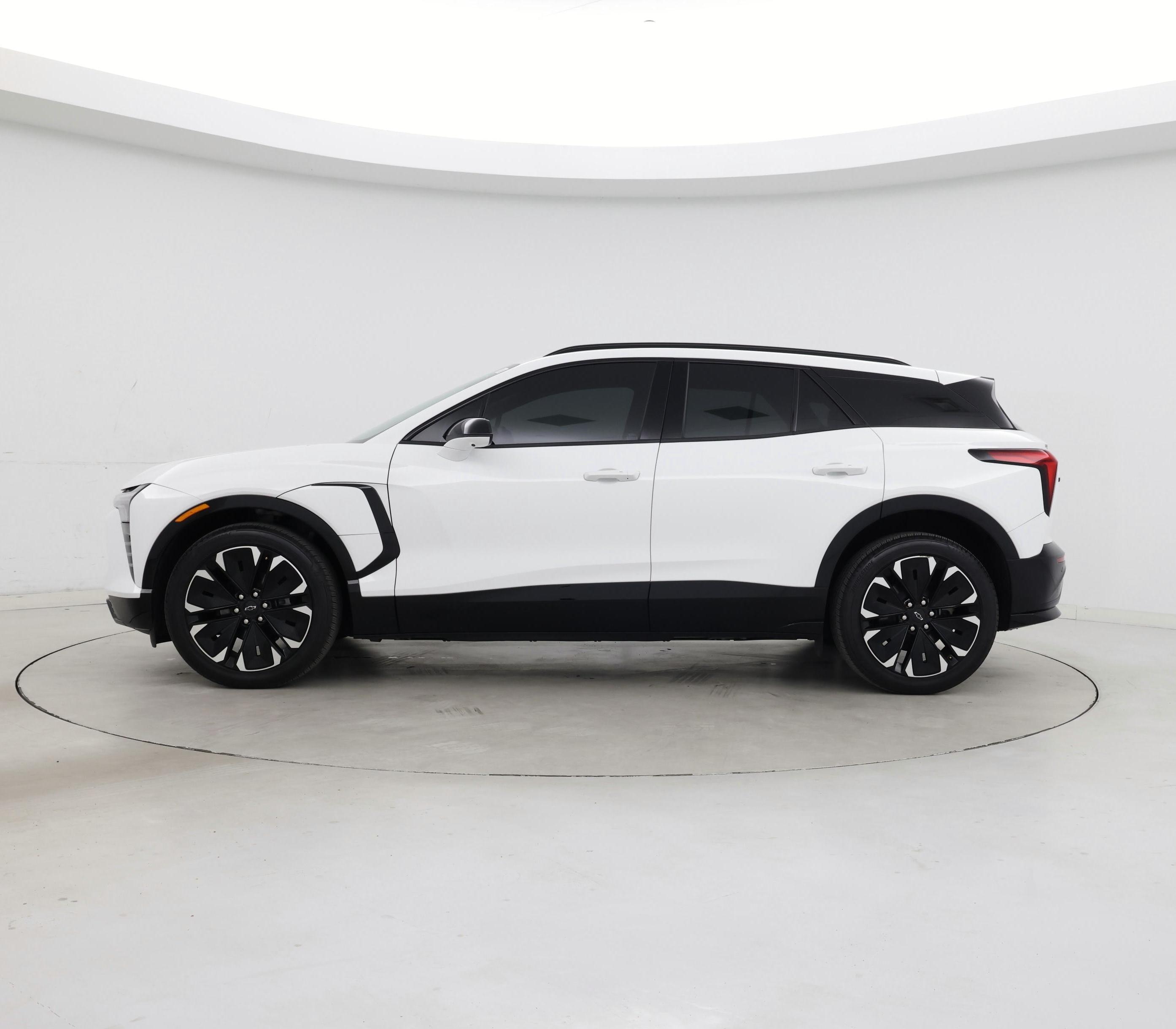 Thumbnail: 2024 Chevrolet Blazer EV - 3